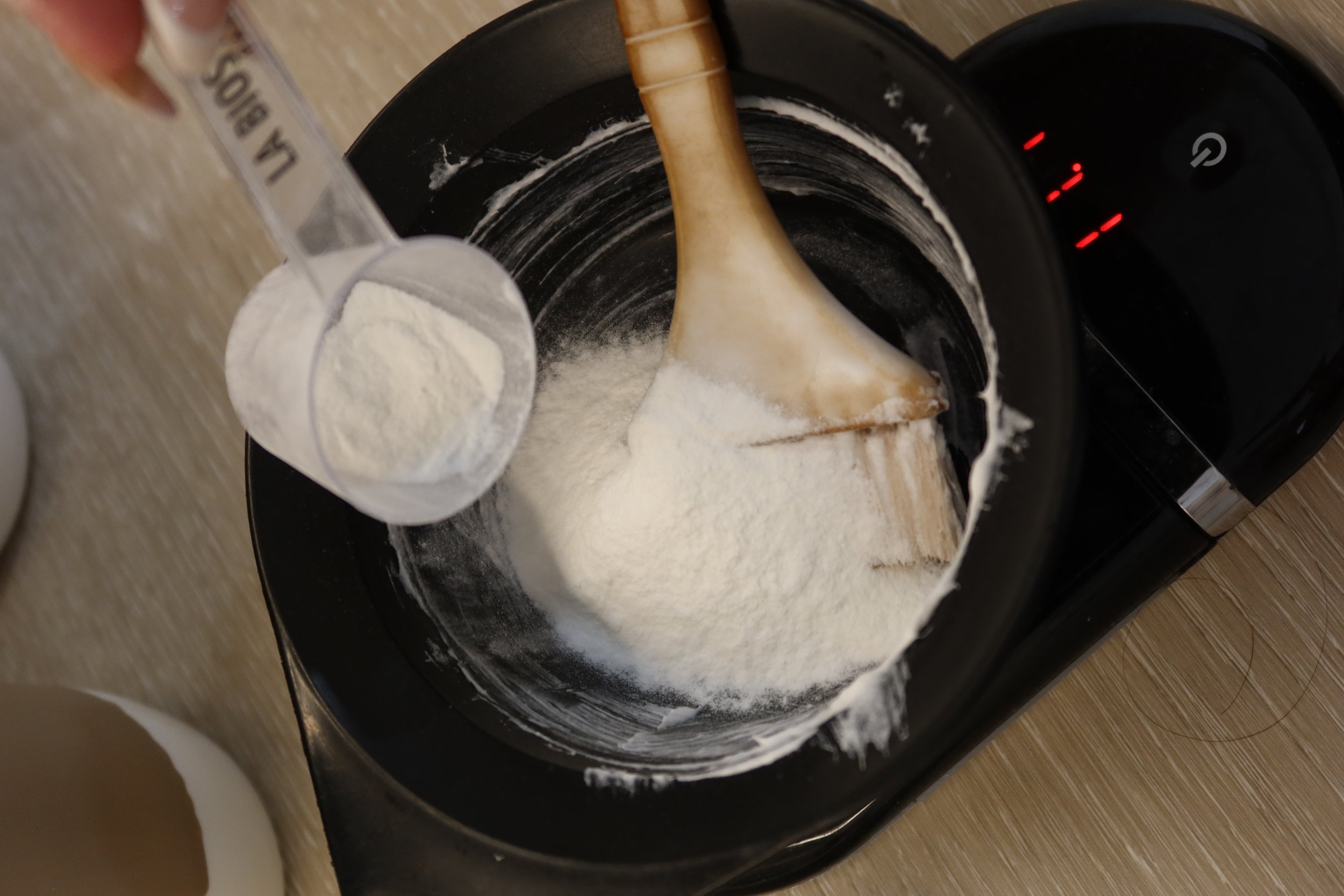 On-scalp lightening and foils for bespoke hair colour results at Shó Hair Studio