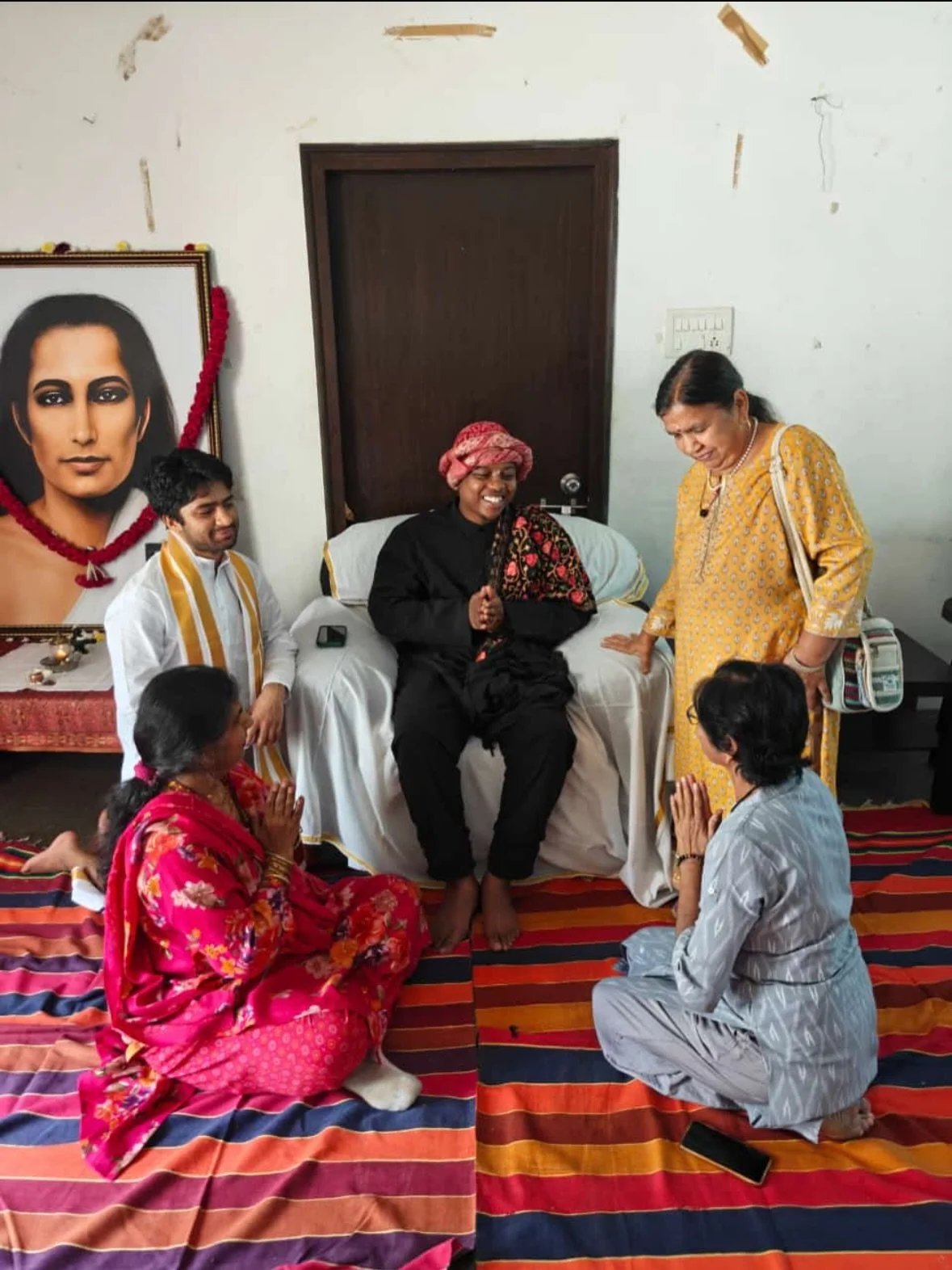 Glimpses from the first Nirvana program in Hyderabad 🪷💙 Many devotees and disciples came from all over to be initiated into the sacred Nirvana meditation, Sai Shaktipat and Pranava Kriya. Many experienced extremely profound states of peace and medi