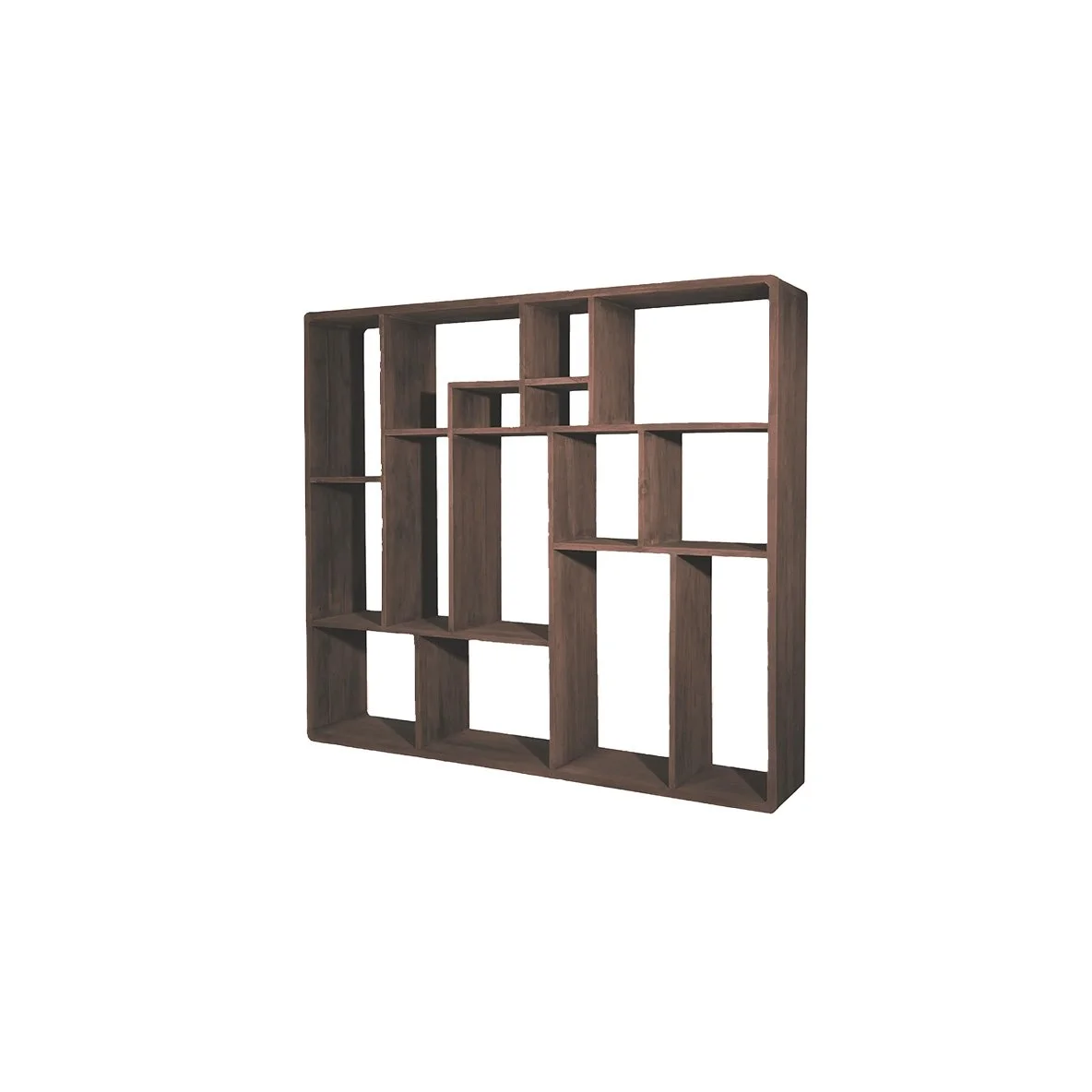 Étagère en bois avec des compartiments de différentes tailles