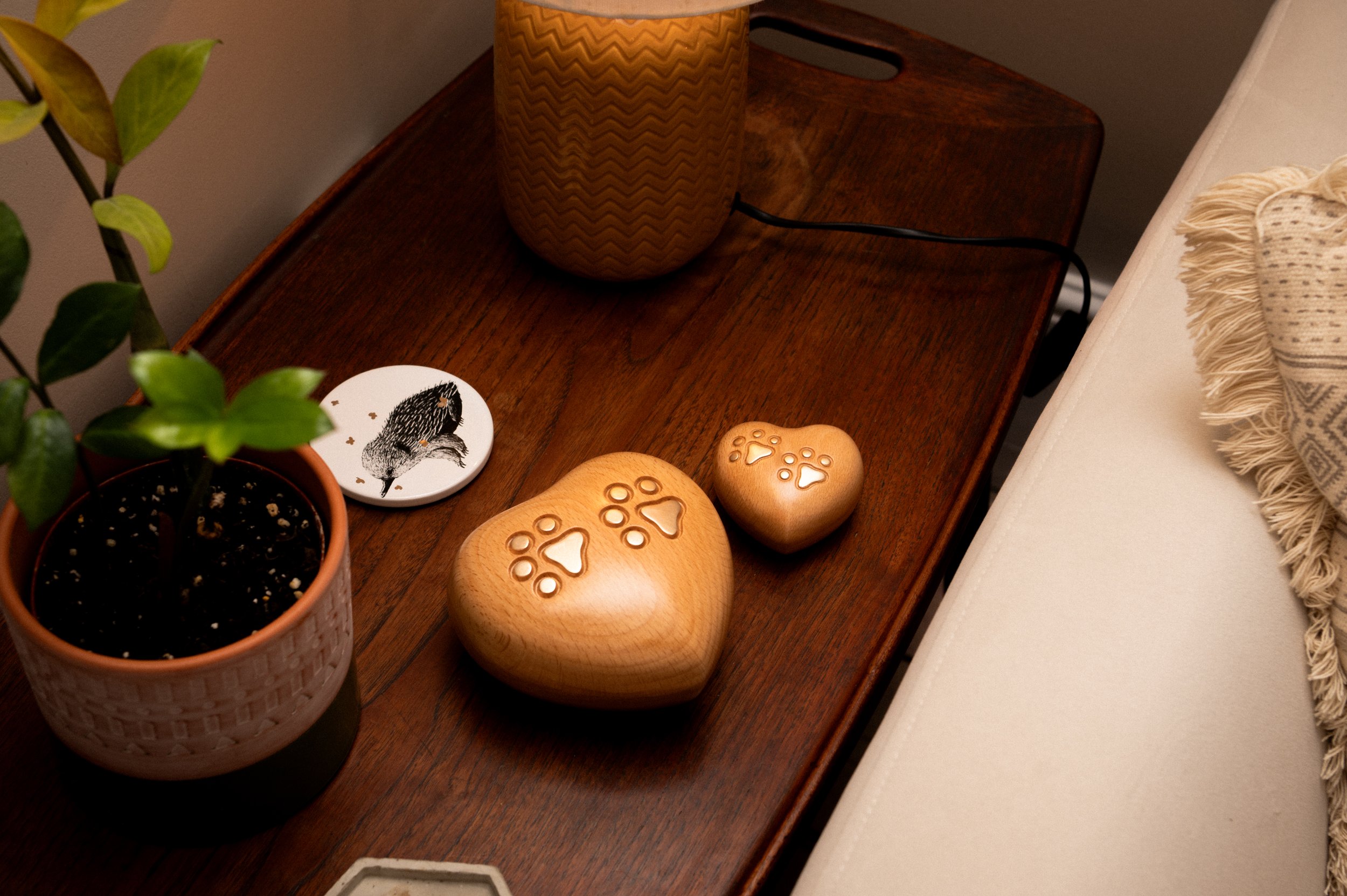 Amberley_Heart-Urn-Lifestyle-2.jpg