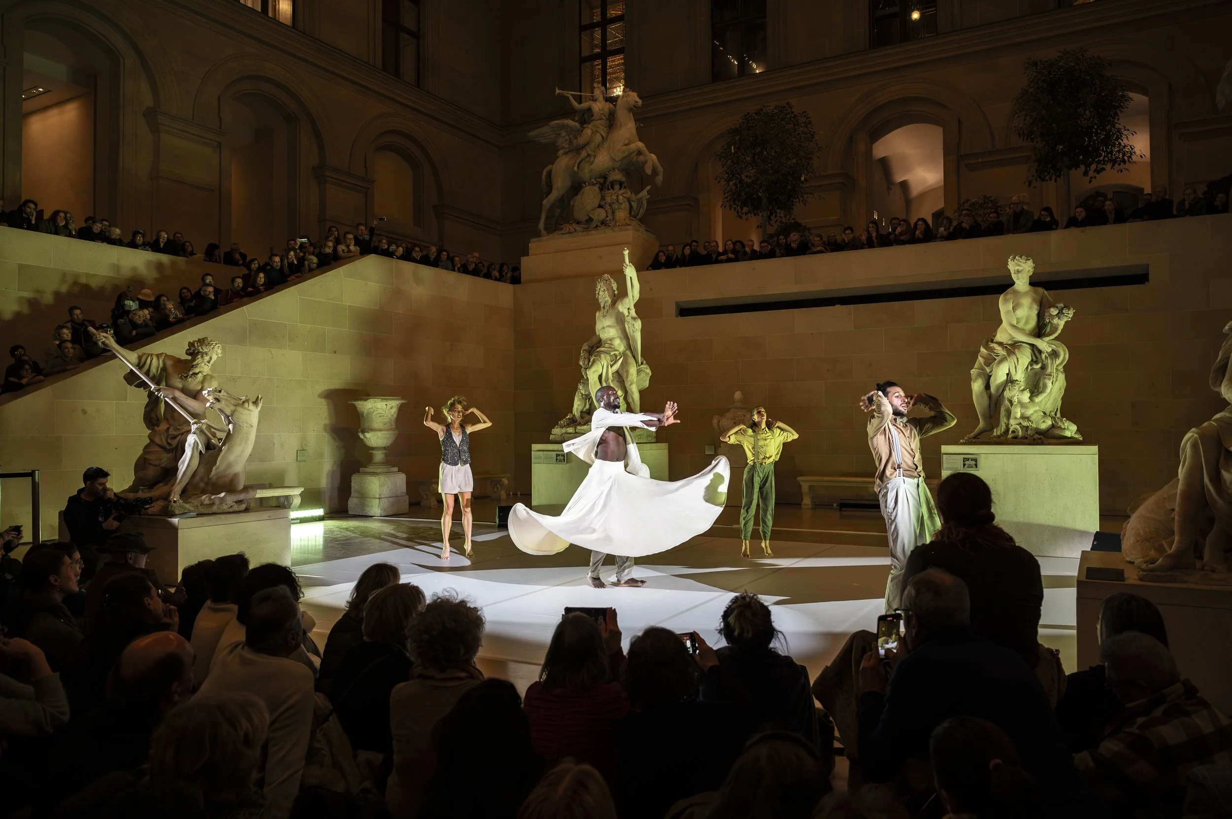 Louvre Nuit-Napoli 012.jpg
