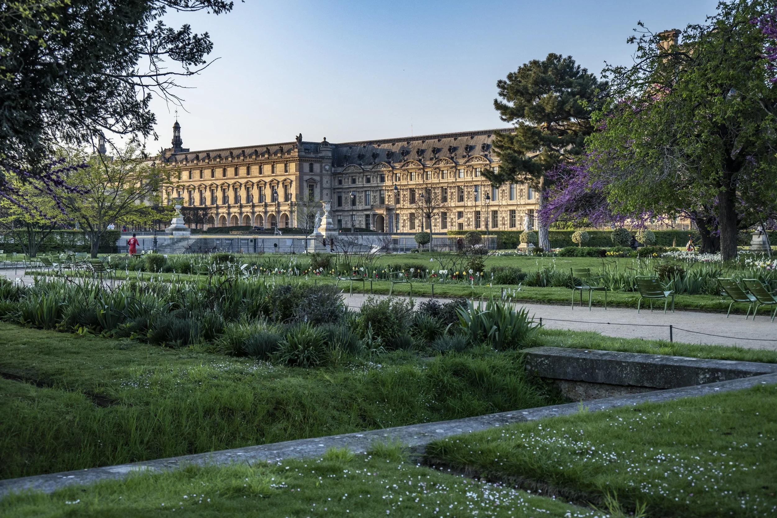 Louvre-OO-Tuileries-Fleurissement-2023-001.jpg
