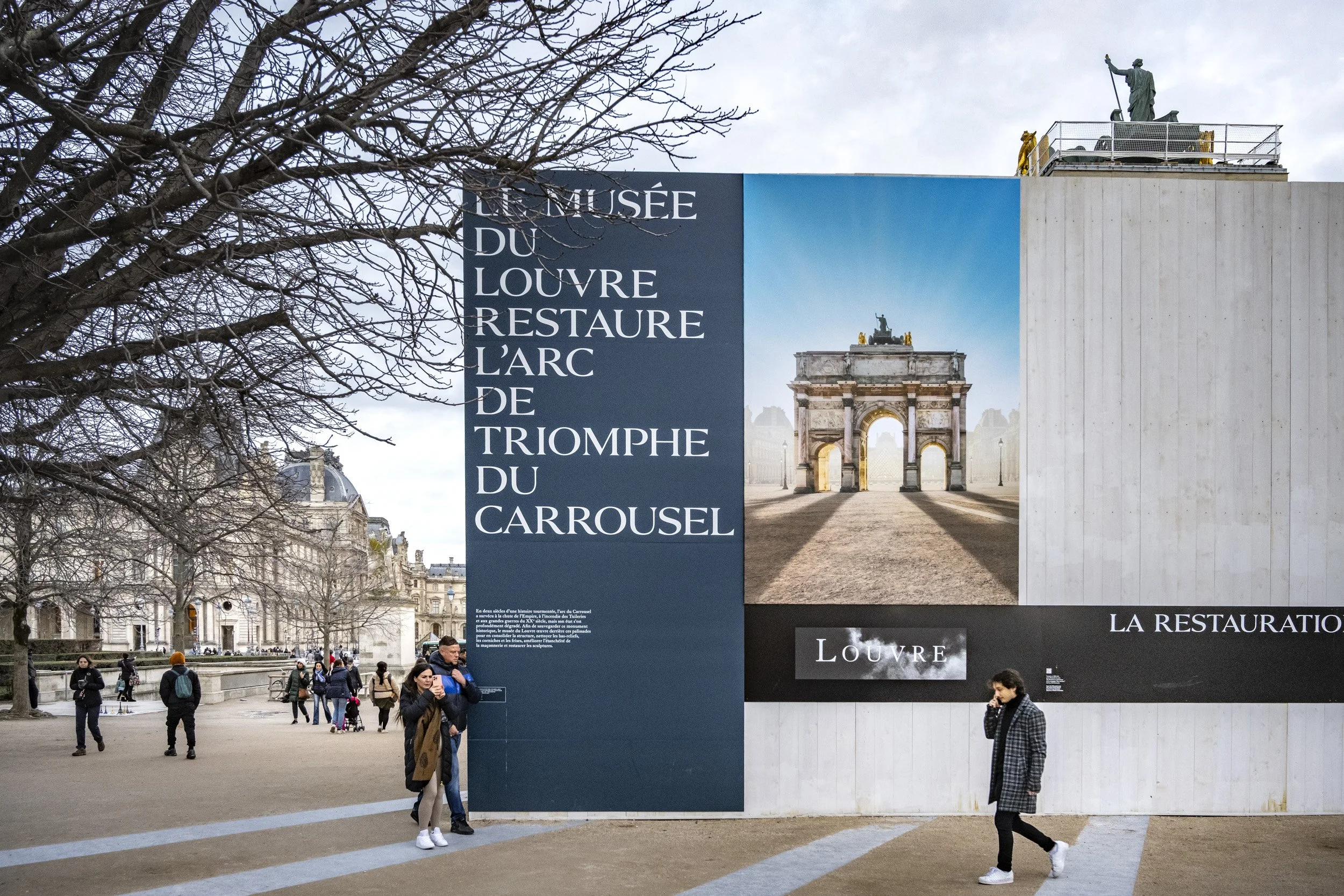 Habillage chantier Carrousel du Louvre
