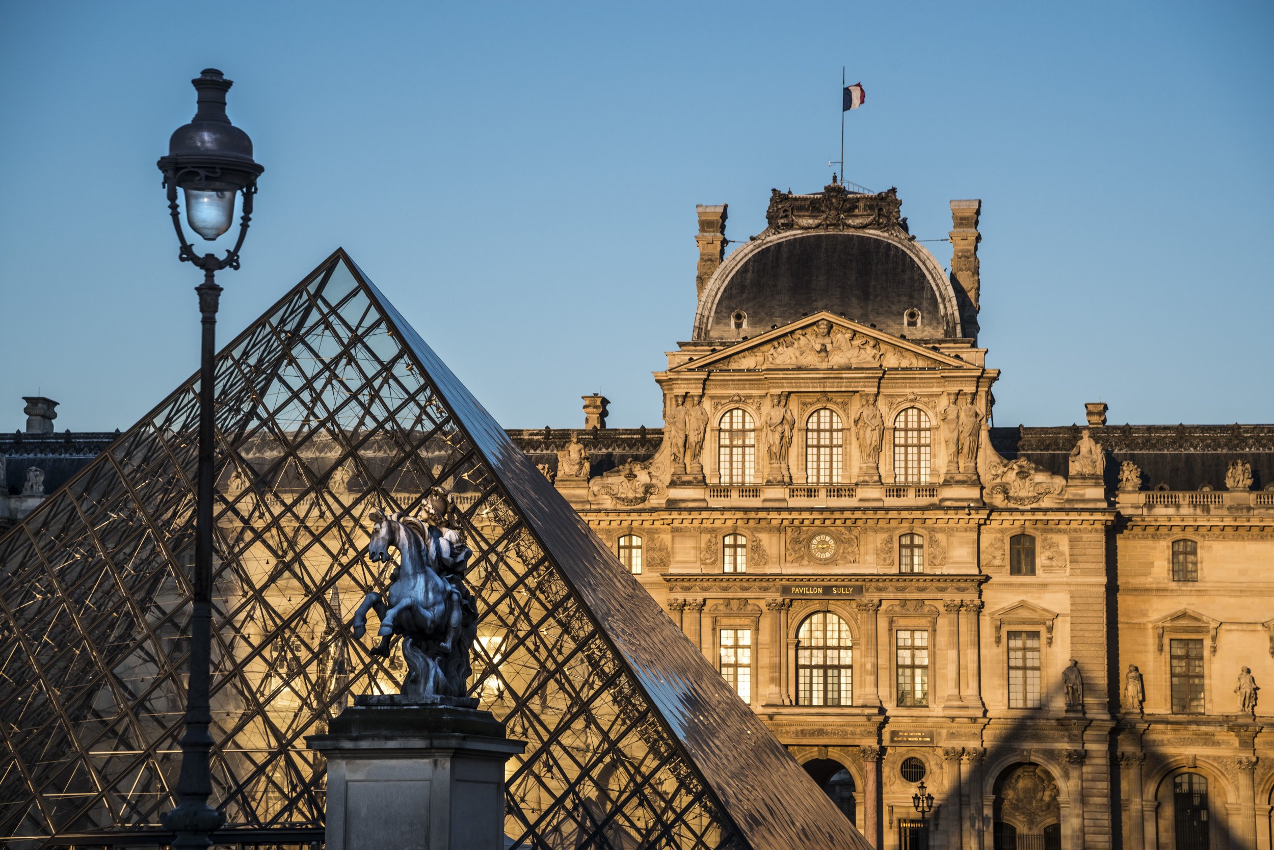 Louvre-Architecture-Exterieure-080.jpg