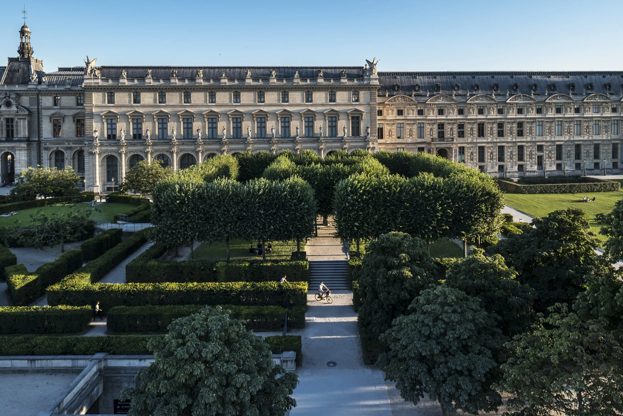 Louvre-Architecture-Exterieure-070.jpg