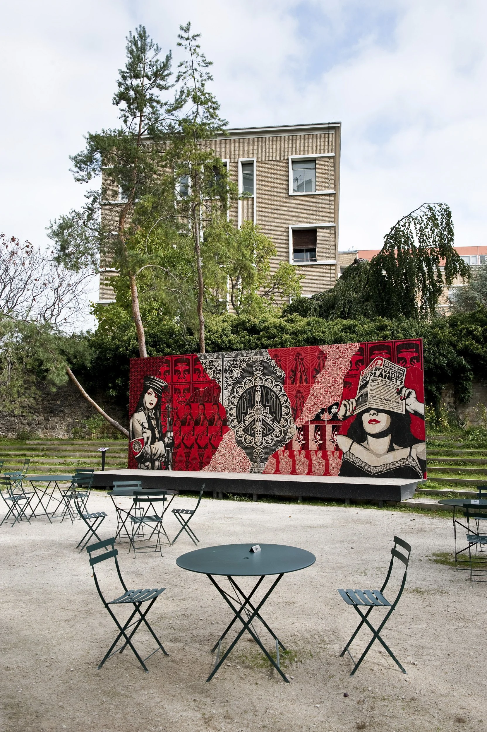 Exposition Graffiti  Born in the Streets Obey