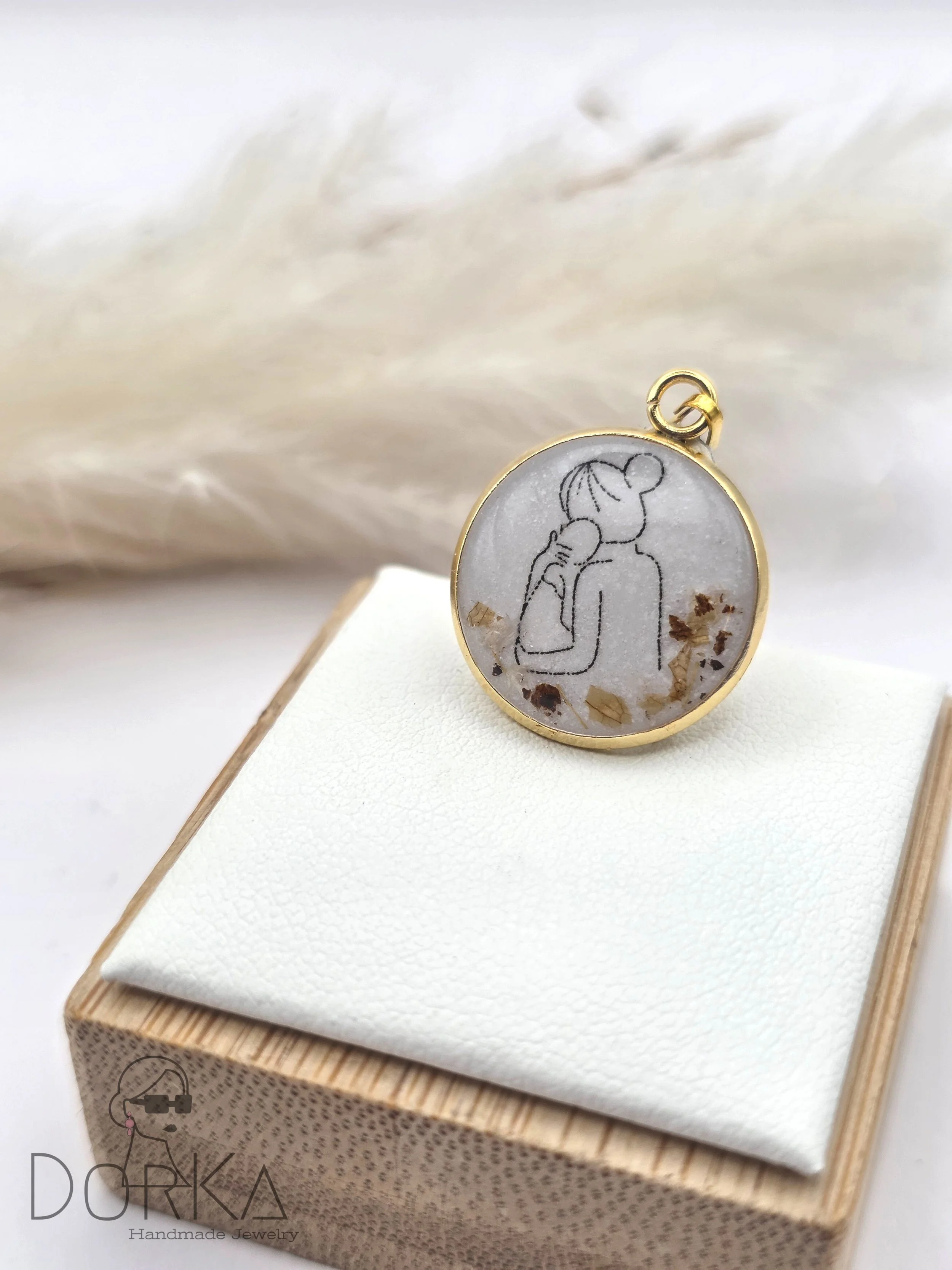 Kettenanhänger, Rund, mit Muttermilch, gedrucktem Motiv und Trockenblumen aus Brautstrauß