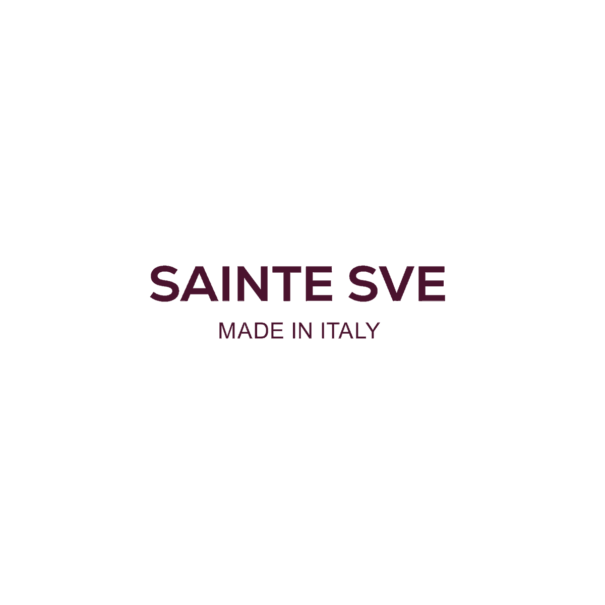 Logo Sainte Sve Made in Italy in mosto su fondo bianco, brand identity progettata da AI Fashion Company