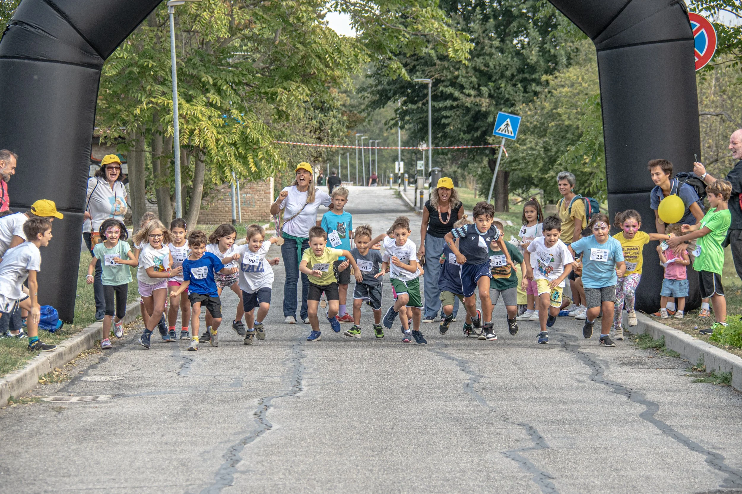 corsa dei cinni 2023 prima edizione al parco nicholas green di Bologna. 100 del dono
