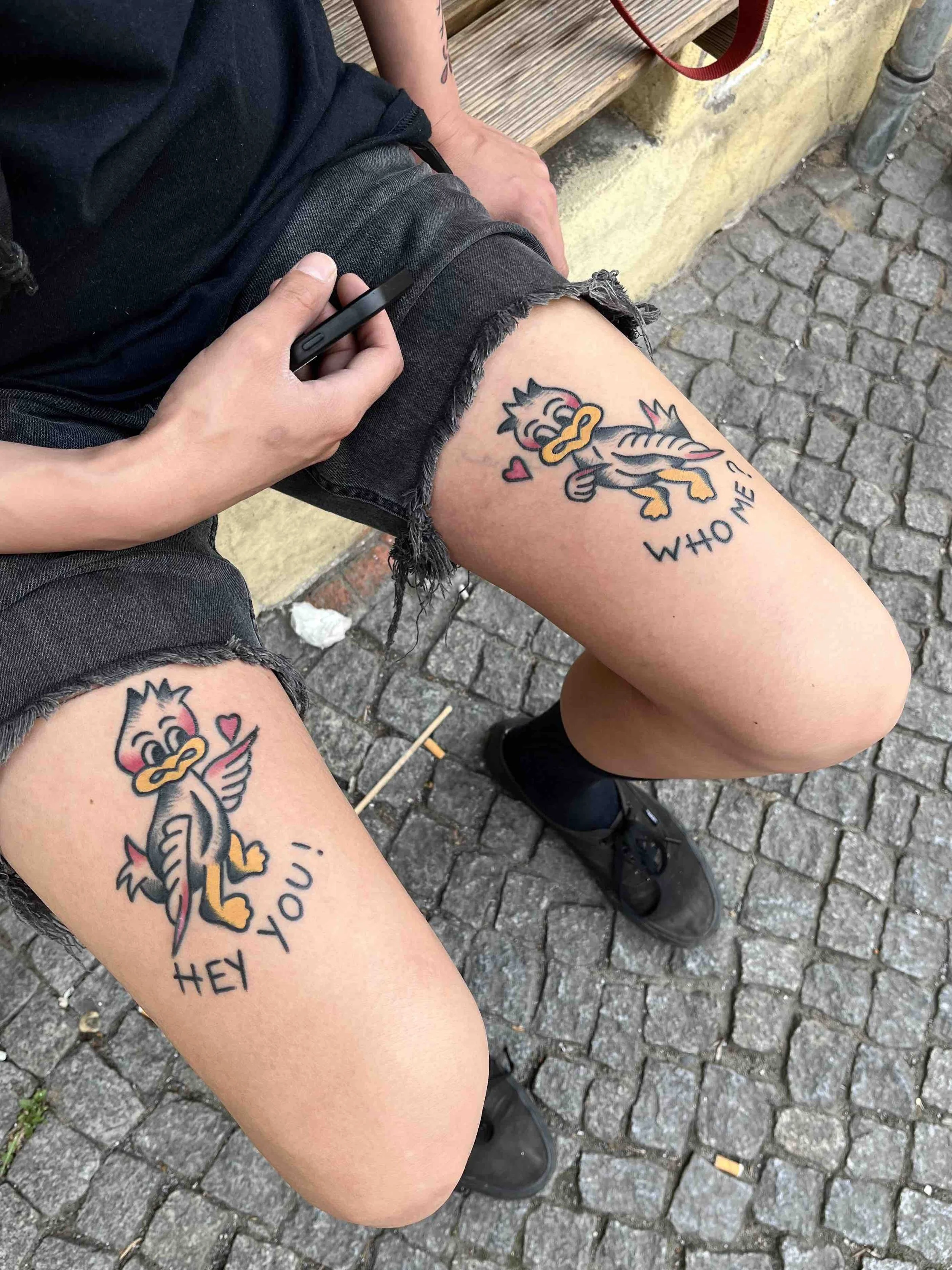 Leg tattoo in American traditional style, created by Abra Tattoo Studio Berlin