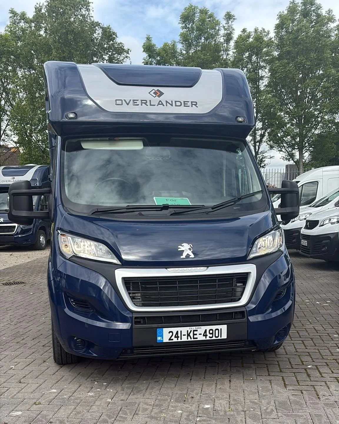 2_OL_Navy_Horsebox_Used_2024.jpg