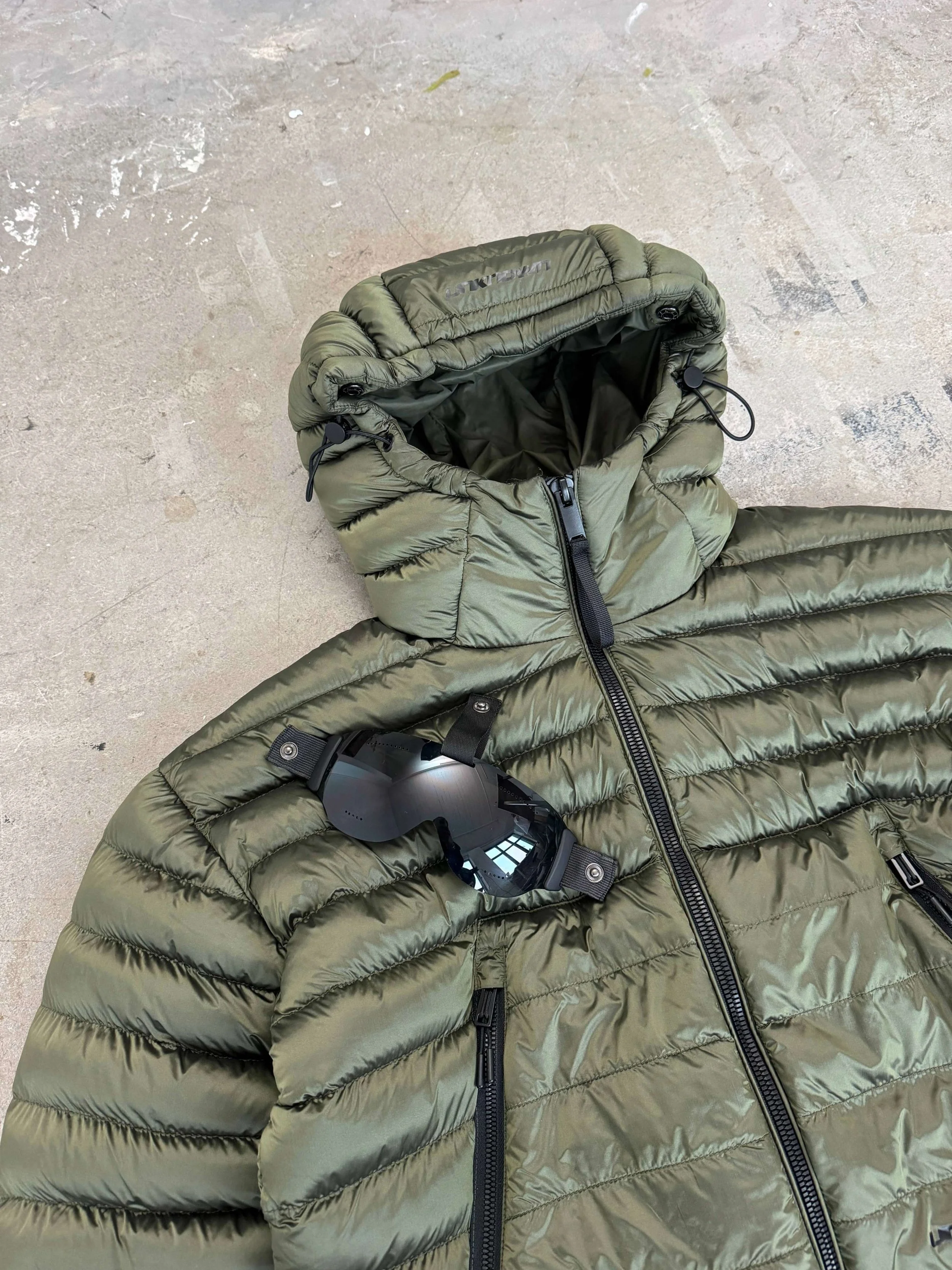 GREEN VISOR JACKET — UNKNOWN LONDON