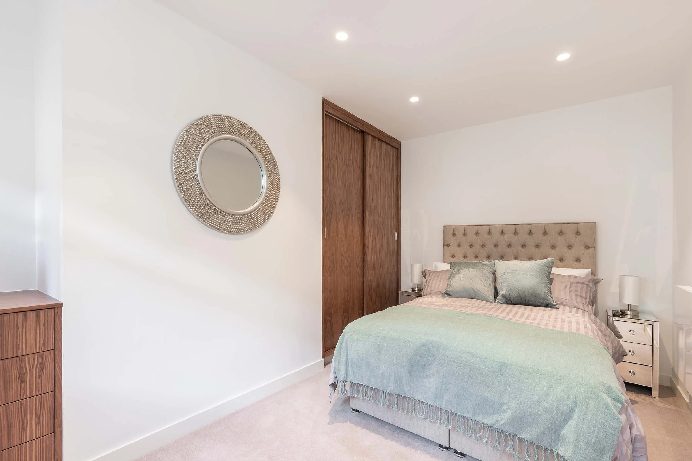 Chiltern Street 43a F5 -bed.jpg