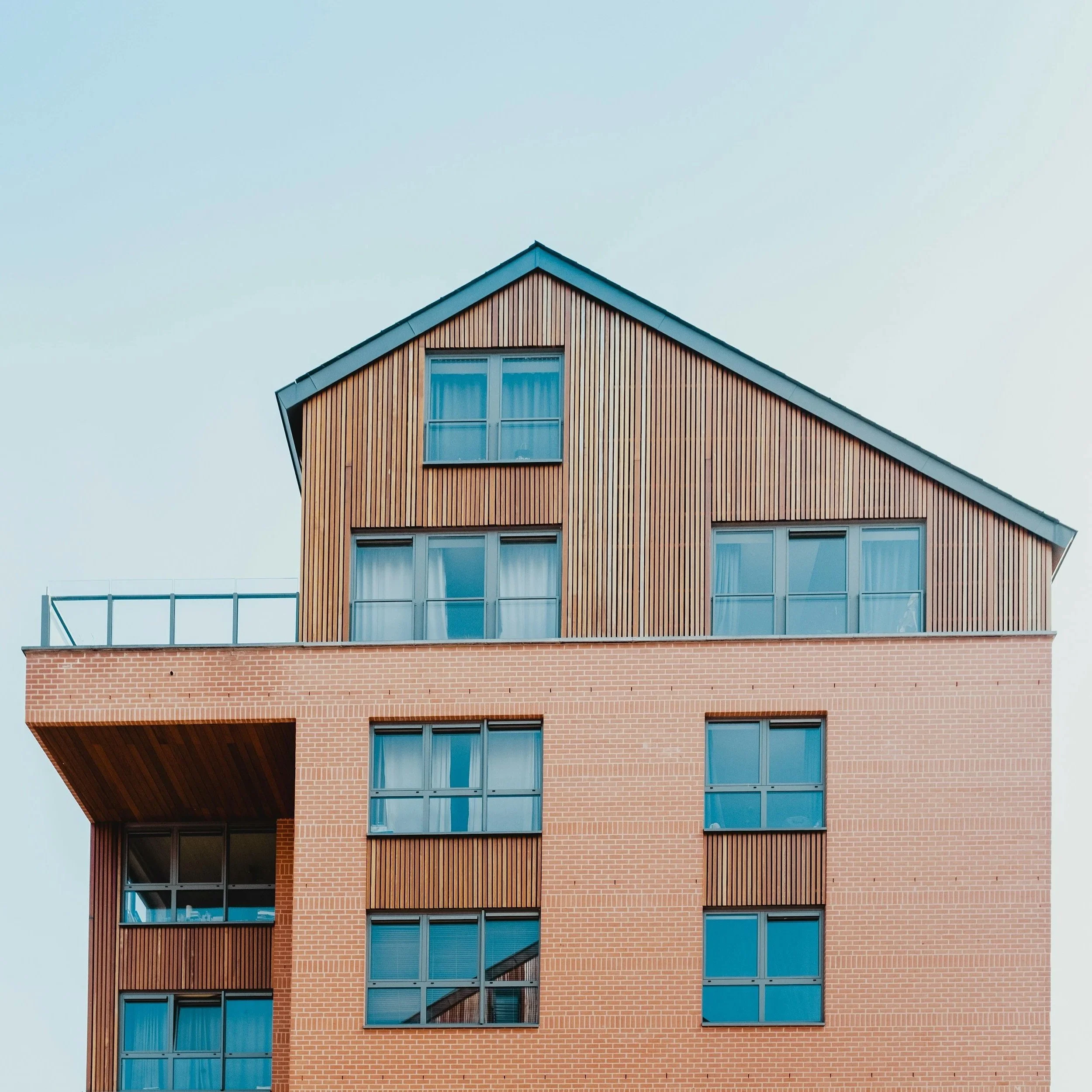 Moderne Wohnimmobilie als Symbol für die persönliche und professionelle Hausverwaltung durch Dümpert Immobilien