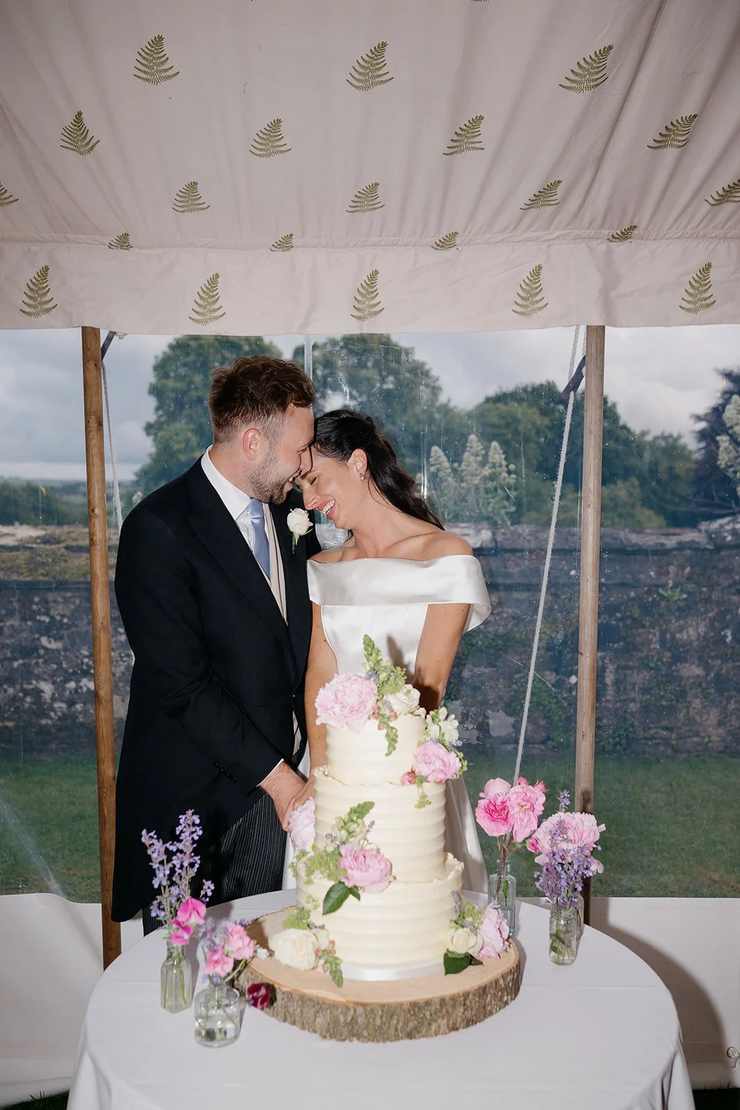 Tide-The-Knot-Hatch-House-Wedding-Marquee-Wedding-On-the-day-Coordination-Wedding-Planning-Rebecca+Sam-Laura Shaw-Photography78.jpg