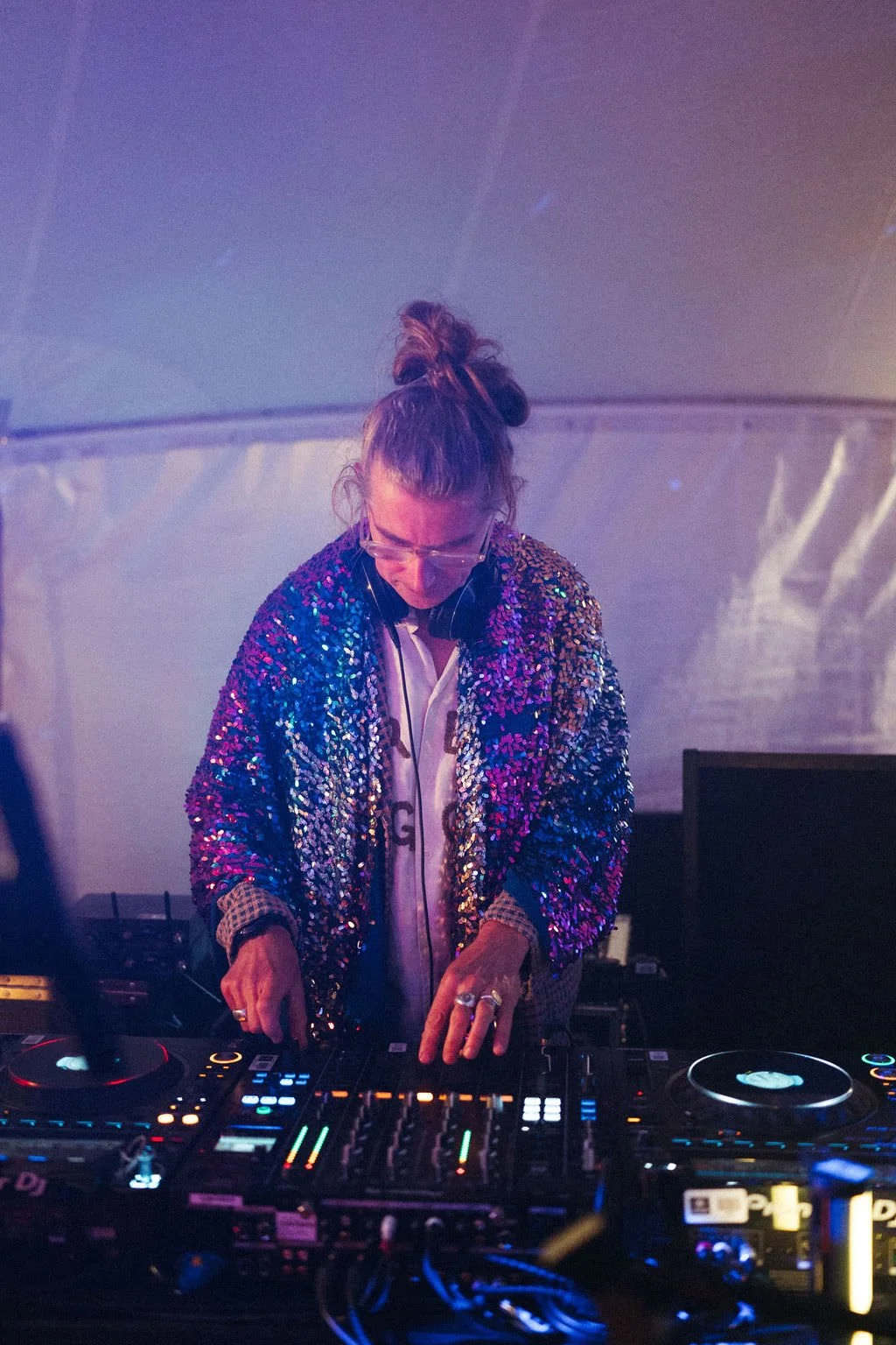 Beacon-Crag-Porthlevan-Weding-Milly+Sam-Rebecca Hook Photography-Marquee-Wedding-On-the-day-Coordination-173.jpg