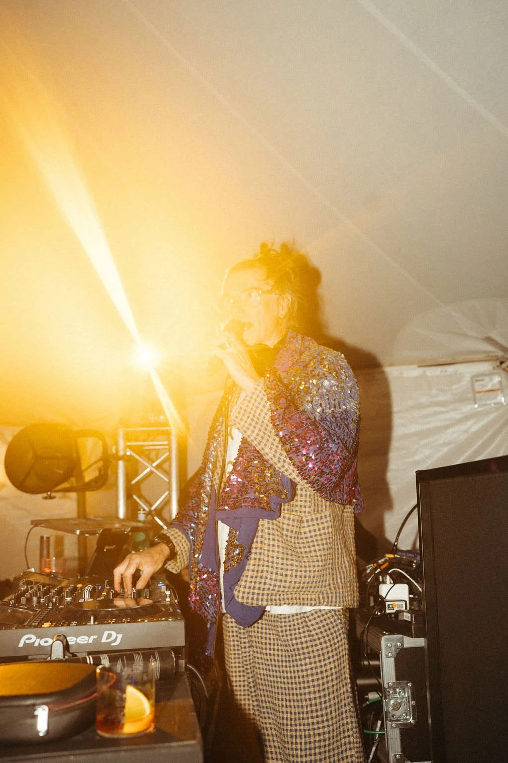 Beacon-Crag-Porthlevan-Weding-Milly+Sam-Rebecca Hook Photography-Marquee-Wedding-On-the-day-Coordination-147.jpg