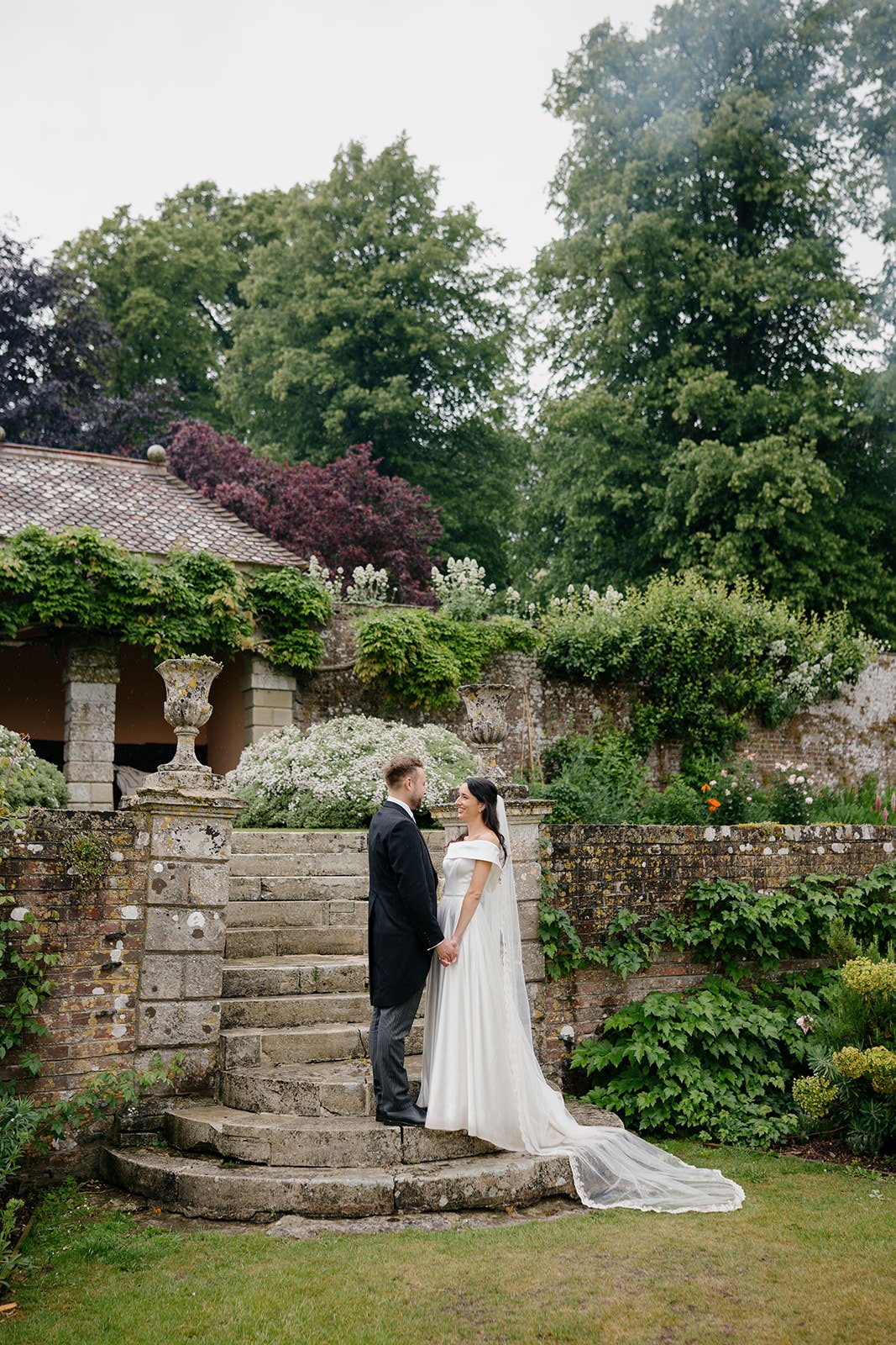 Tide-The-Knot-Hatch-House-Wedding-Marquee-Wedding-On-the-day-Coordination-Wedding-Planning-Rebecca+Sam-Laura Shaw-Photography40.jpg