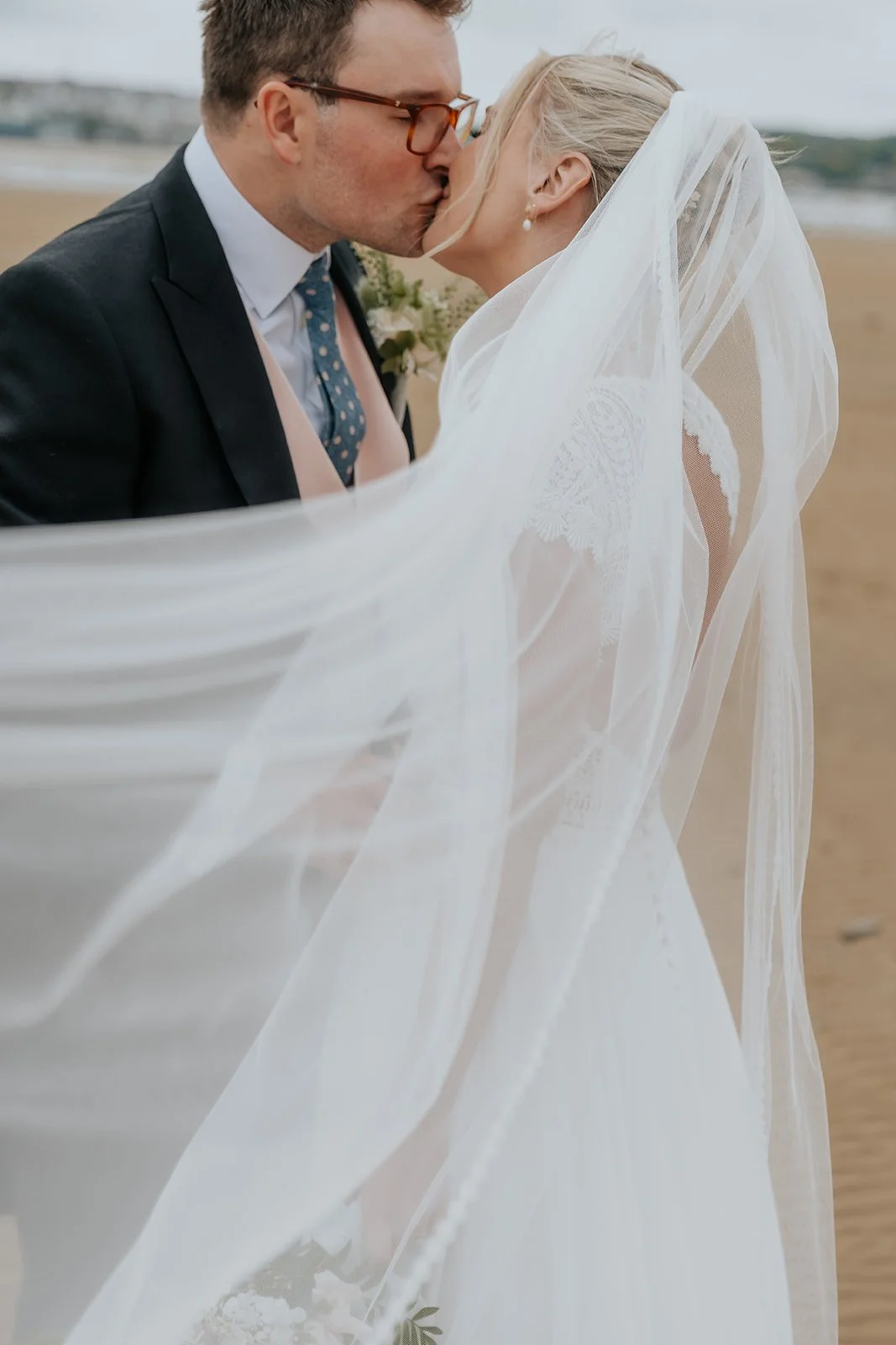 Hannah _26 James Wedding (698 of 1520).jpg