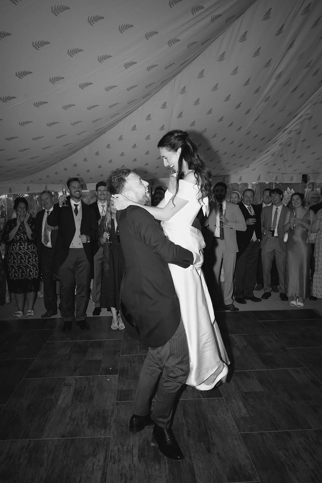 Tide-The-Knot-Hatch-House-Wedding-Marquee-Wedding-On-the-day-Coordination-Wedding-Planning-Rebecca+Sam-Laura Shaw-Photography85.jpg