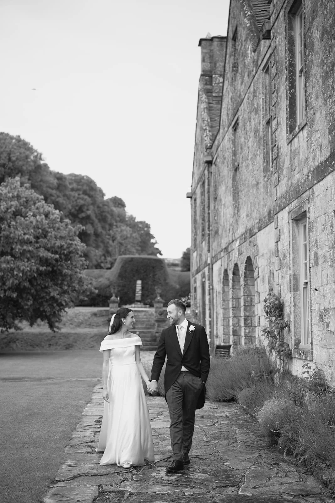 Tide-The-Knot-Hatch-House-Wedding-Marquee-Wedding-On-the-day-Coordination-Wedding-Planning-Rebecca+Sam-Laura Shaw-Photography48.jpg