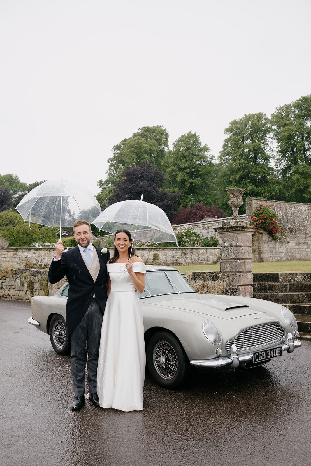 Tide-The-Knot-Hatch-House-Wedding-Marquee-Wedding-On-the-day-Coordination-Wedding-Planning-Rebecca+Sam-Laura Shaw-Photography38.jpg