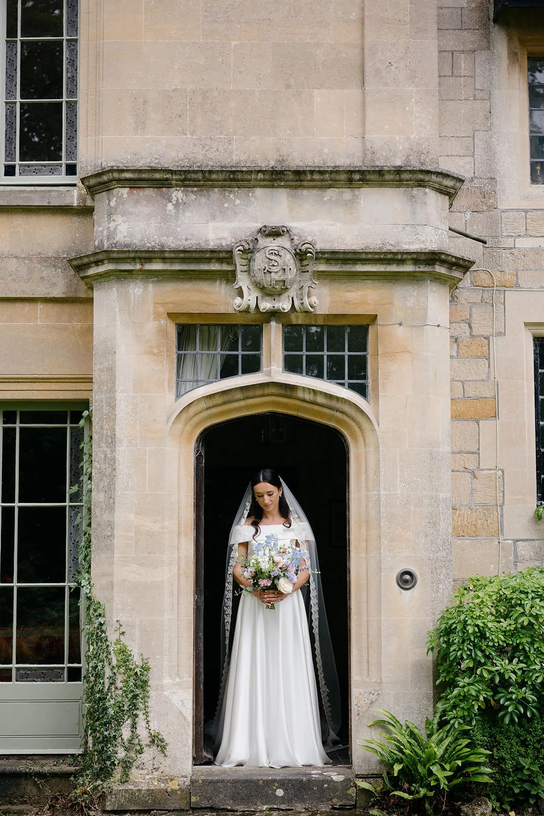 Tide-The-Knot-Hatch-House-Wedding-Marquee-Wedding-On-the-day-Coordination-Wedding-Planning-Rebecca+Sam-Laura Shaw-Photography03.jpg
