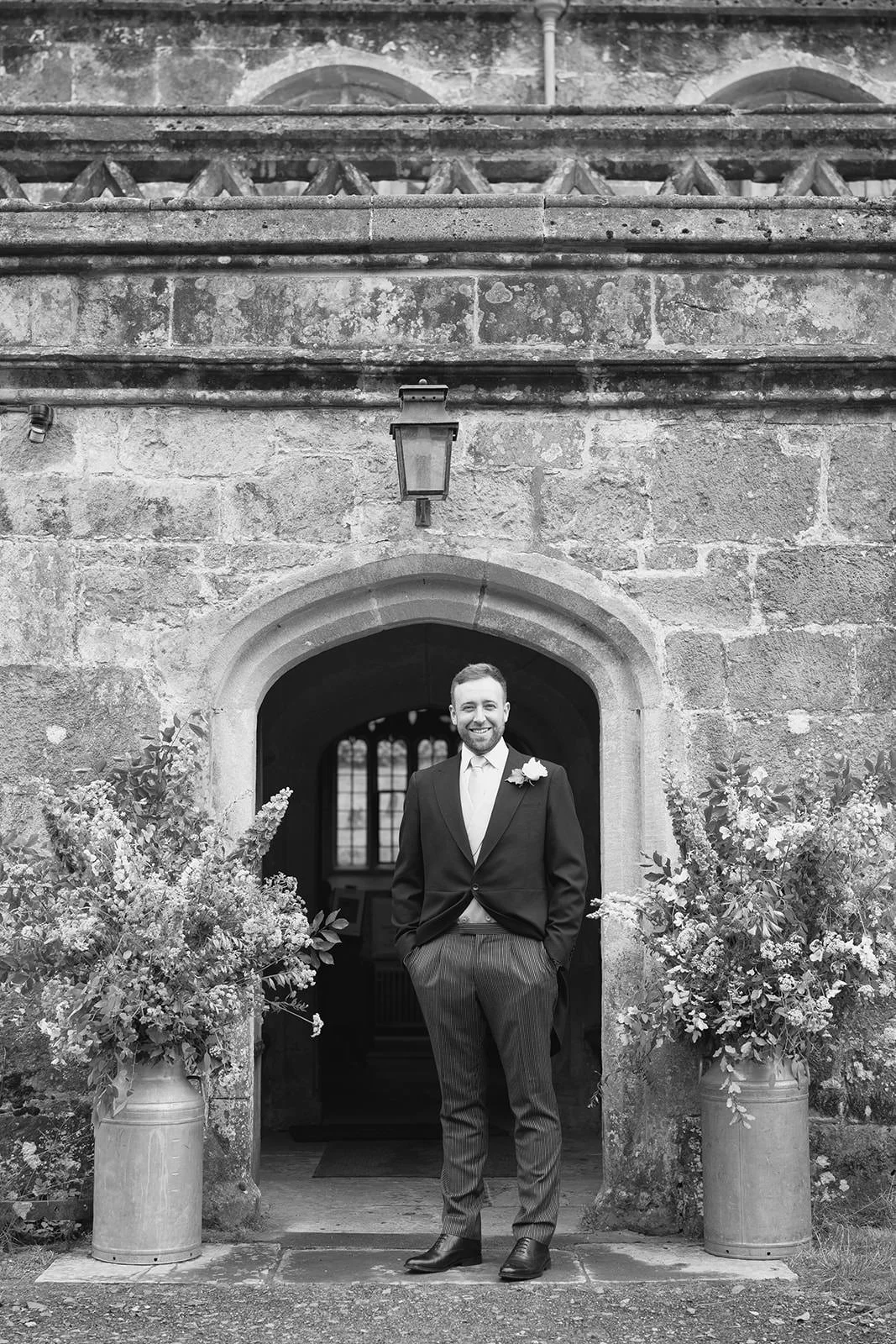 Tide-The-Knot-Hatch-House-Wedding-Marquee-Wedding-On-the-day-Coordination-Wedding-Planning-Rebecca+Sam-Laura Shaw-Photography06.jpg