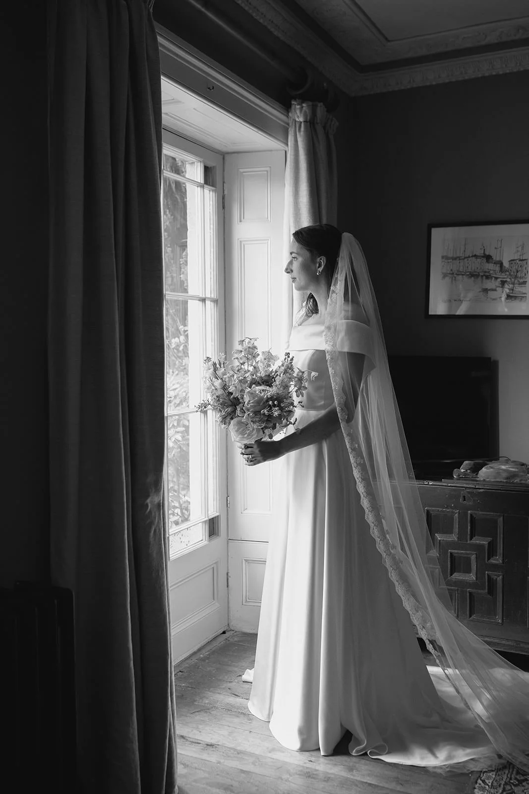 Tide-The-Knot-Hatch-House-Wedding-Marquee-Wedding-On-the-day-Coordination-Wedding-Planning-Rebecca+Sam-Laura Shaw-Photography02.jpg