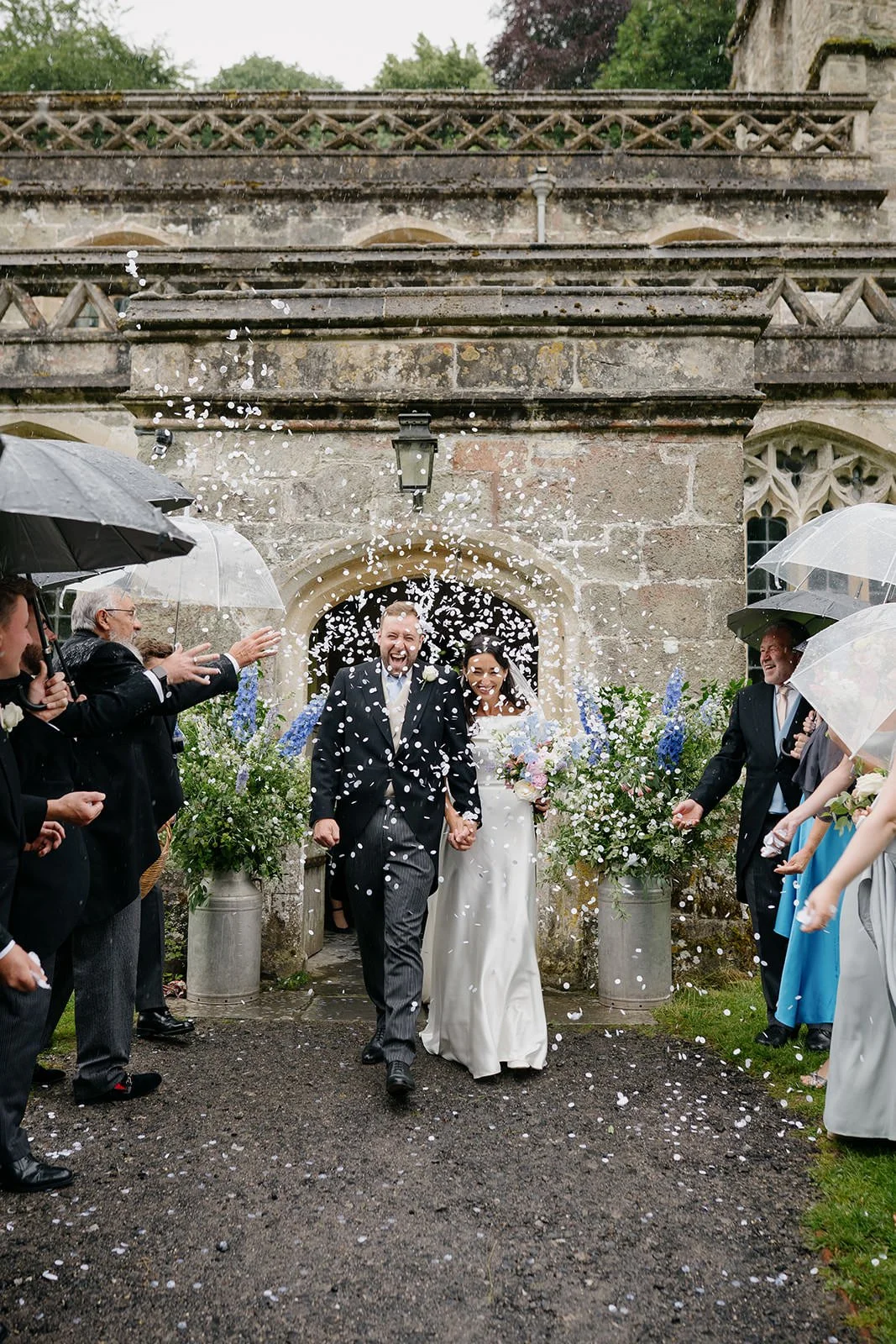Tide-The-Knot-Hatch-House-Wedding-Marquee-Wedding-On-the-day-Coordination-Wedding-Planning-Rebecca+Sam-Laura Shaw-Photography25.jpg
