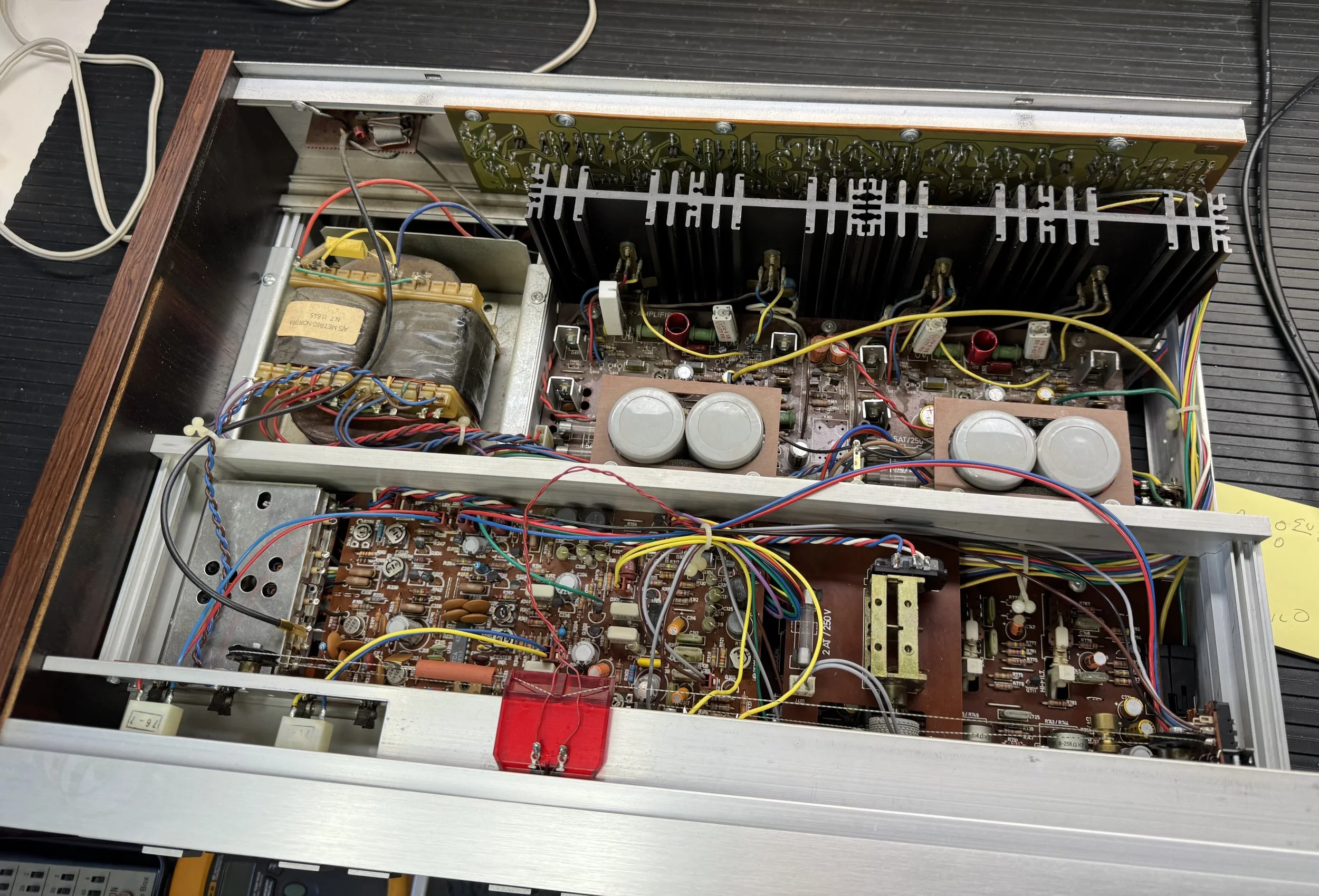 A photo of the internals of a Tandberg TR-2055 receiver