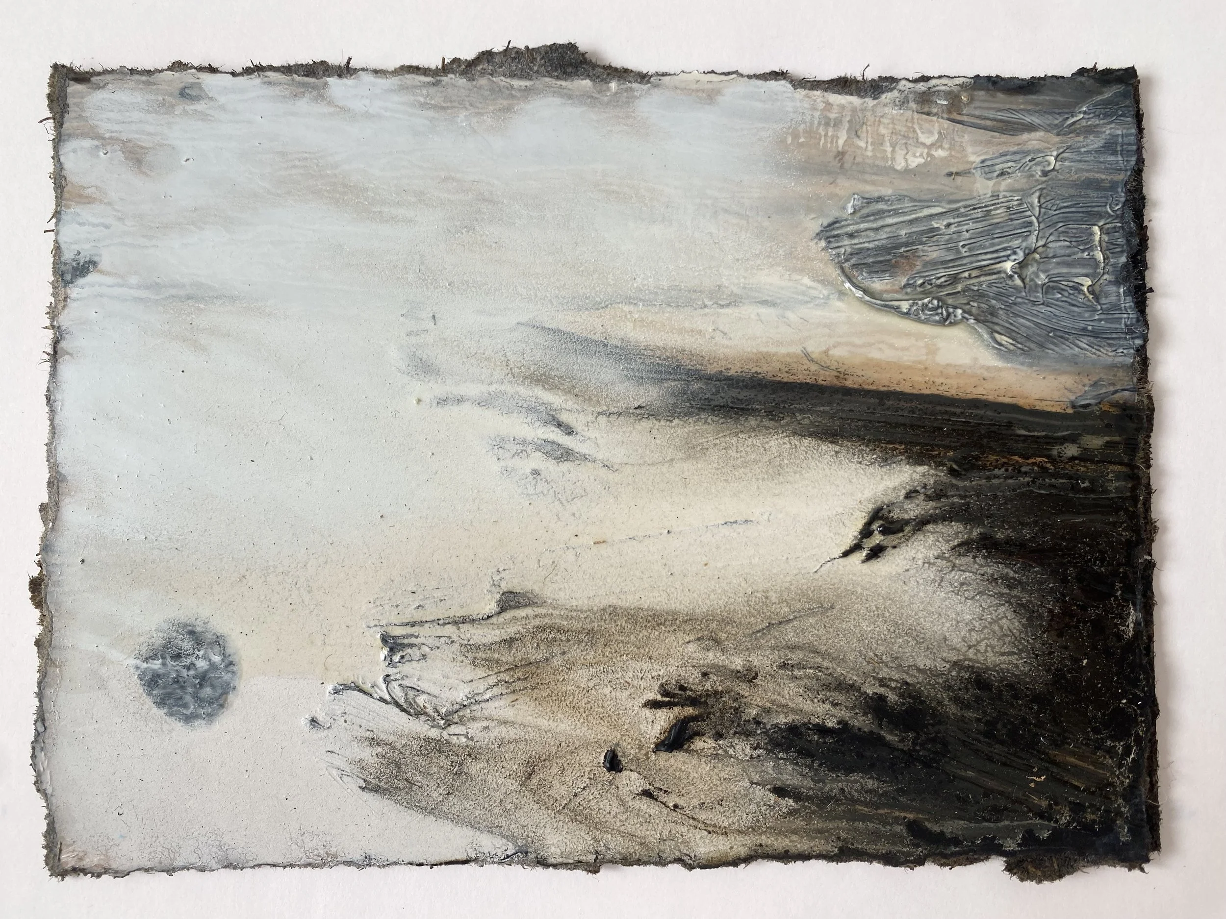 'Ink Moon'
oil on panel
2026
148x210mm
Susie David