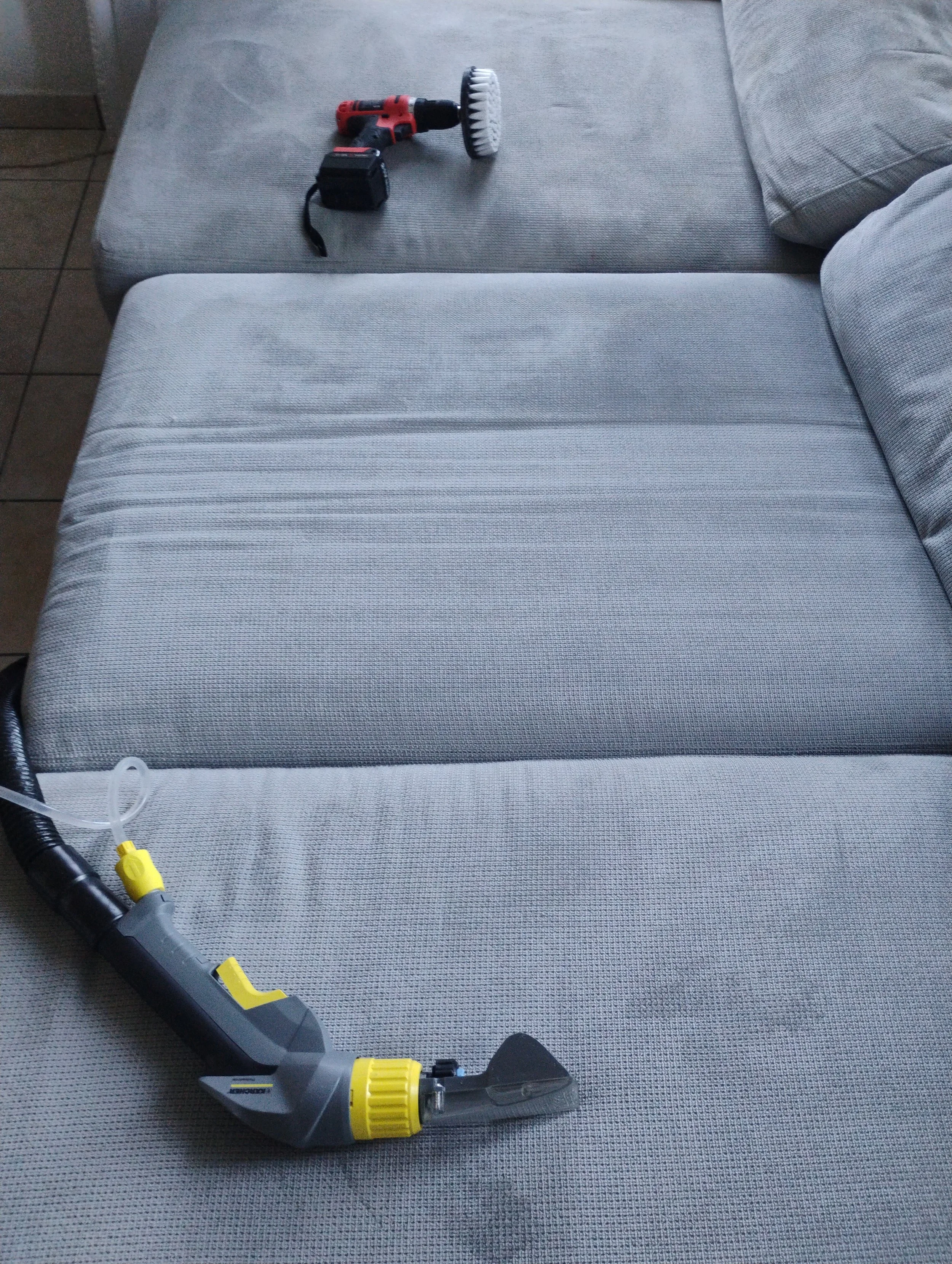 Le nettoyage indispensable de votre canapé 