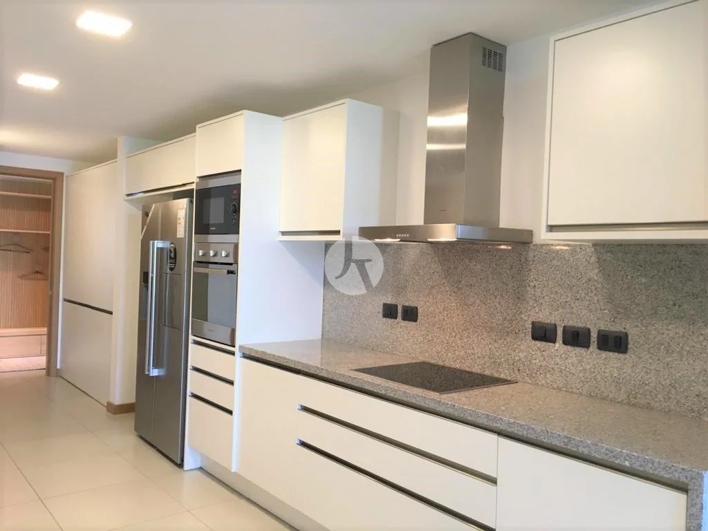 19 Cocina 2-watermarked.jpeg