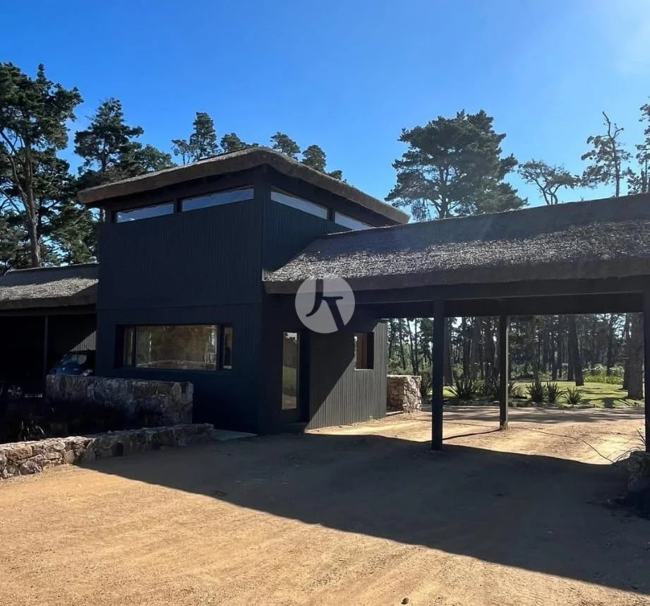 WhatsApp Image 2025-11-01 at 11.51.44(3)-watermarked.jpeg