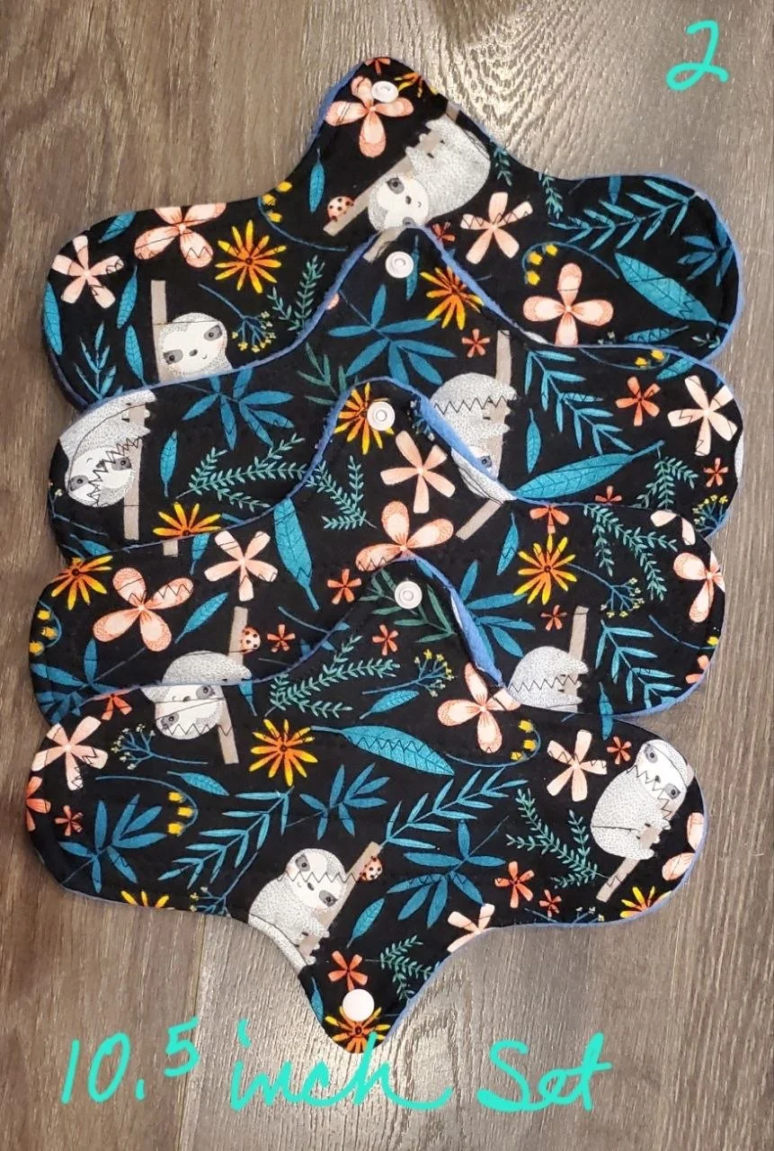 10.5 inch sloth pattern pads set of four