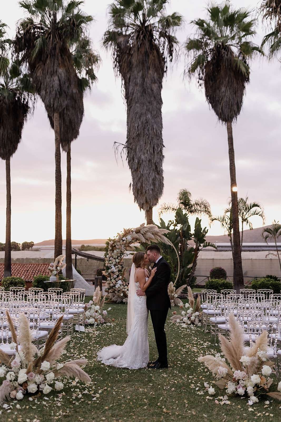 L&B - Wedding in Tenerife - Licandro Weddings - Tenerife Wedding Planners - Gran Melia Palacio de Isora Wedding-1018.jpg