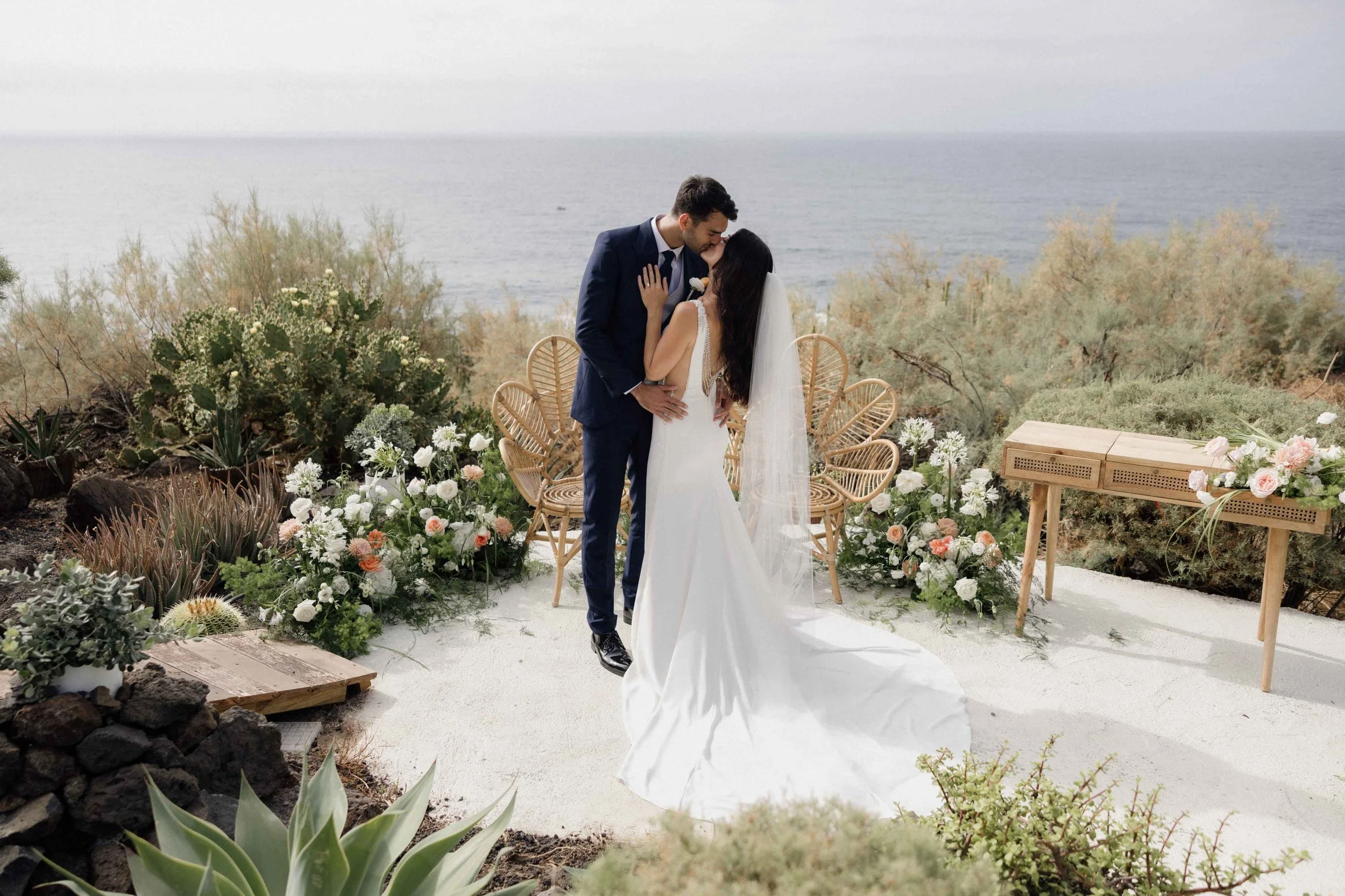 J&K - Licandro Weddings - Tenerife Wedding Planners - Wedding in Tenerife - Finca Wedding Tenerife - Private Venue Tenerife-540.jpg