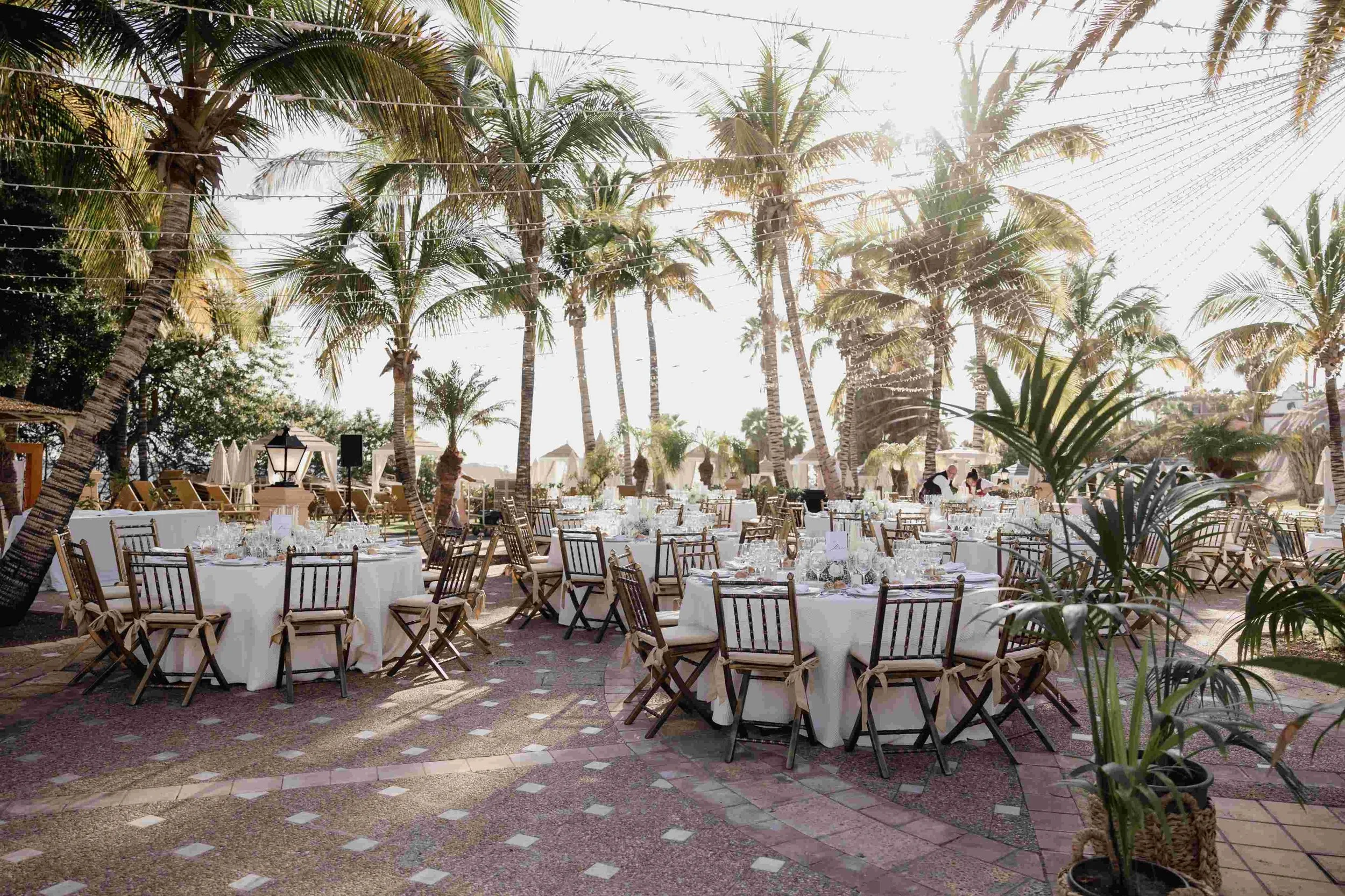 M&R - Licandro Weddings - Tenerife Wedding Planner - Finca Wedding - Tenerife Wedding Photographer - Weddings in Tenerife - Bespoke Wedding in Tenerife-561.jpg