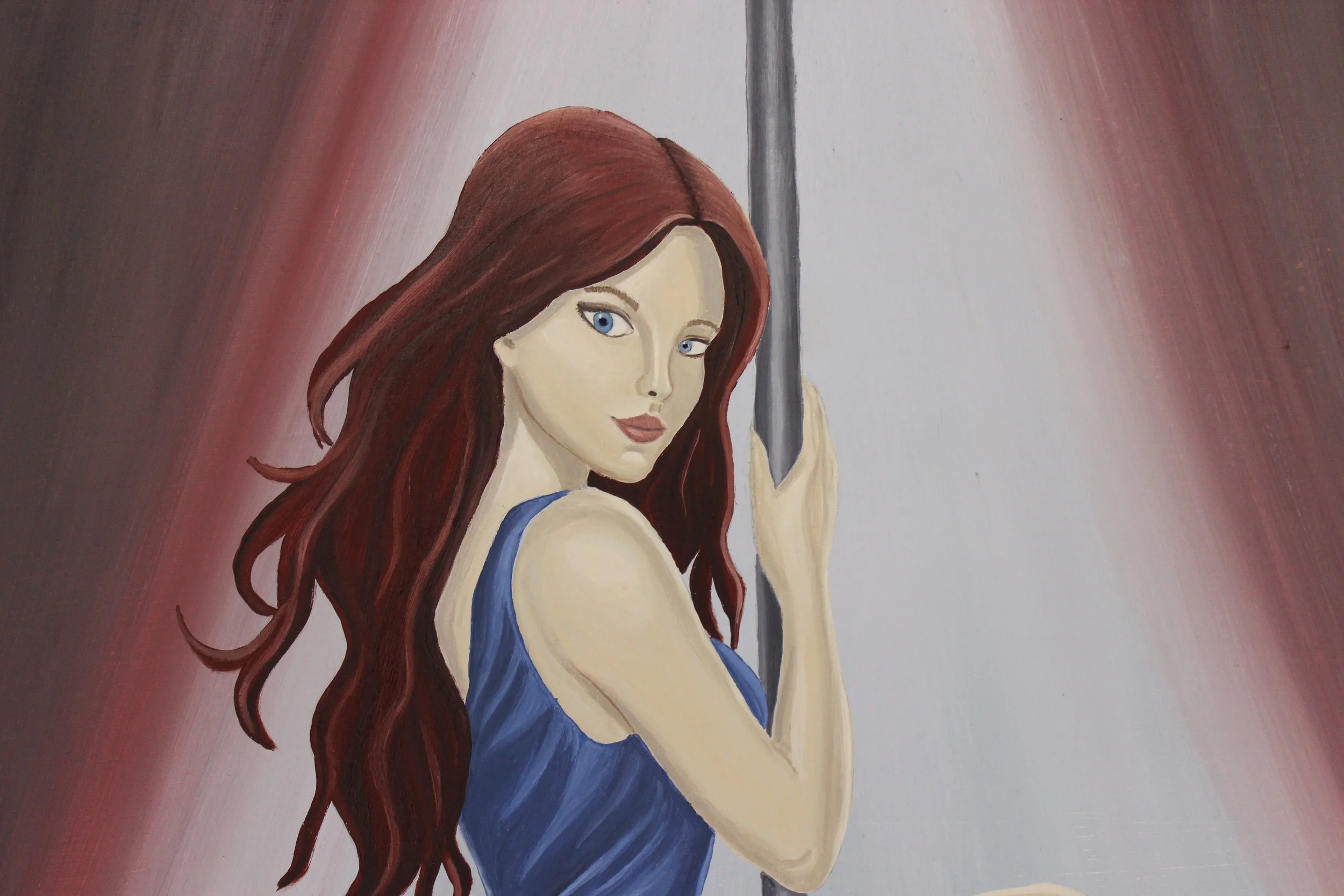 Die Unnahbare von Nina Lanoma, Malerisches Porträt einer Frau mit langen, kastanienbraunen Haaren, blauer Kleidung und einem Schwert, vor einem bunten Hintergrund.