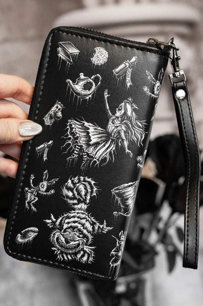 Alice_in_Wonderland_Wallet_3.jpg