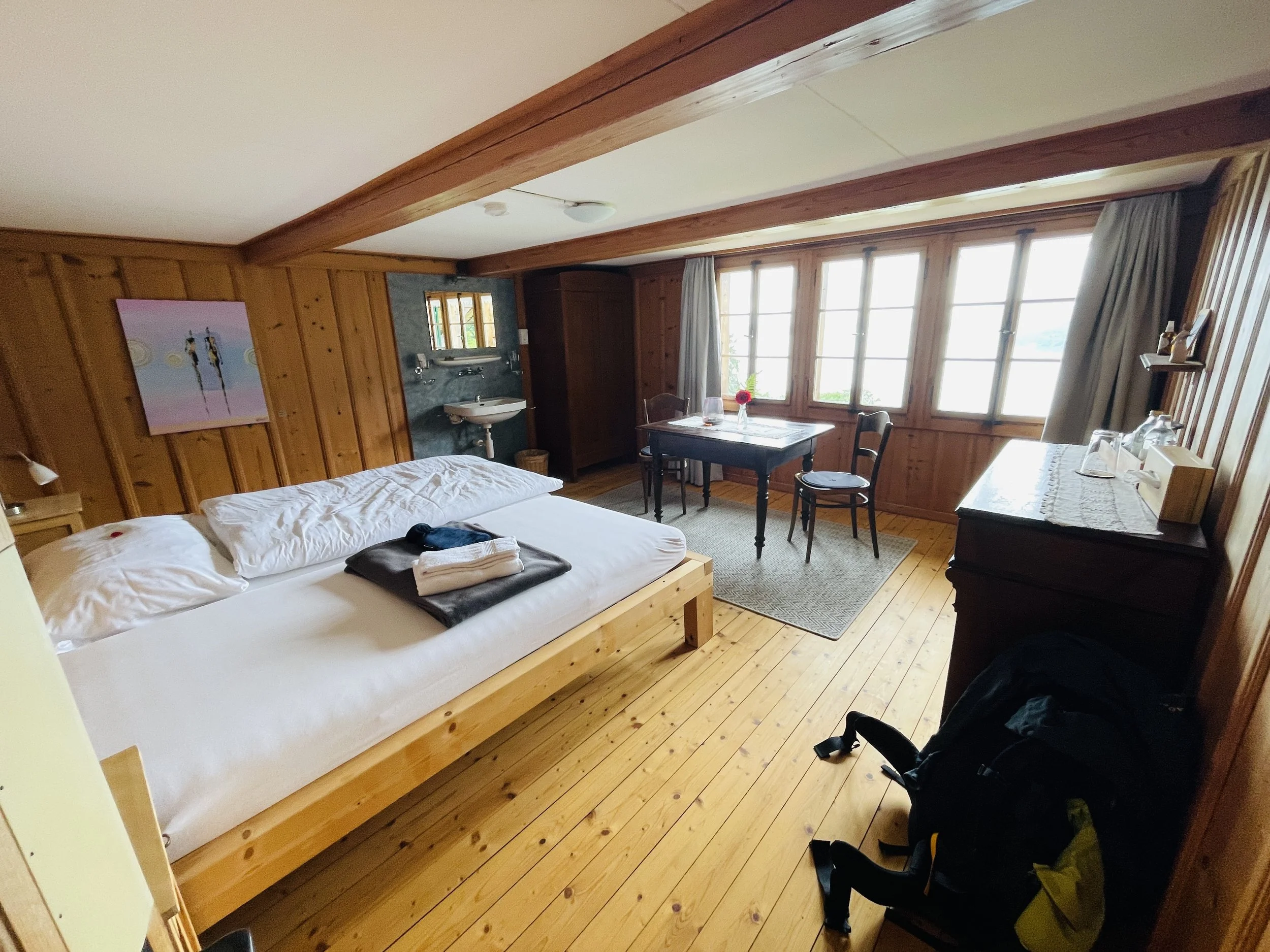 campfire Retreat Pension Finel Zimmer Klarheit