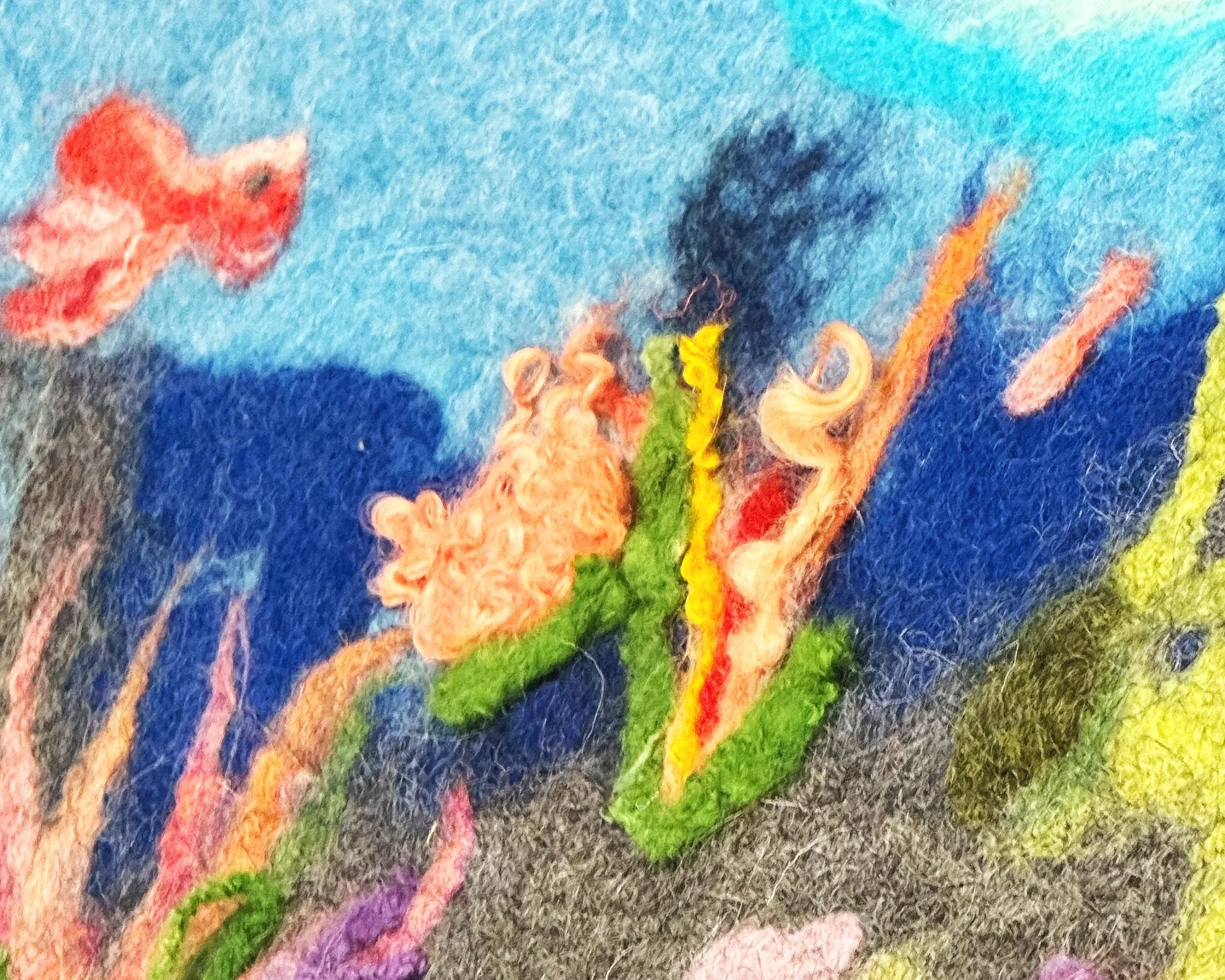 Detail "Fragile Abundance"