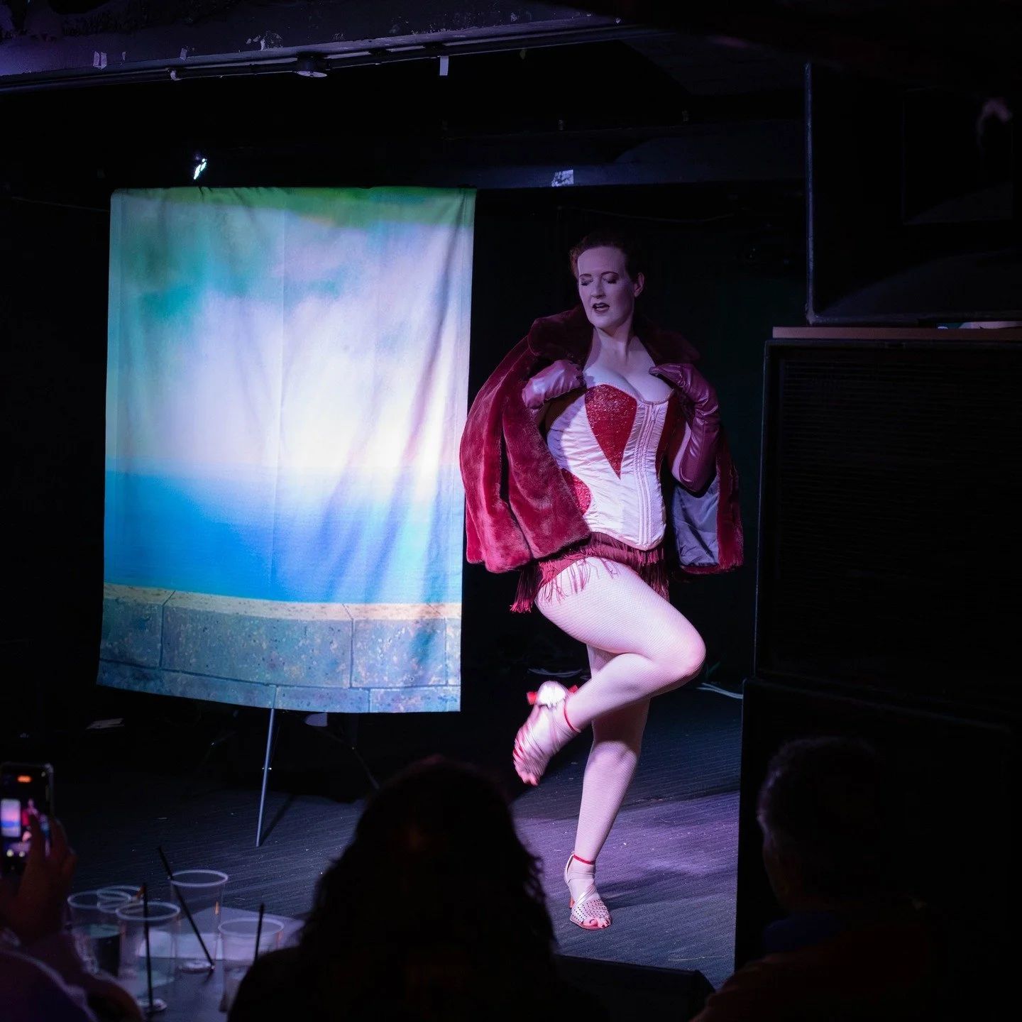 One week since I debuted my trickiest act yet, at the fabulous @bhamdragandburlesquefestival fundraiser, by @_houseofallure_ . Loved every minute, both performing but also watching so many incredible and talented acts! Credits: The Big Festival Fundr