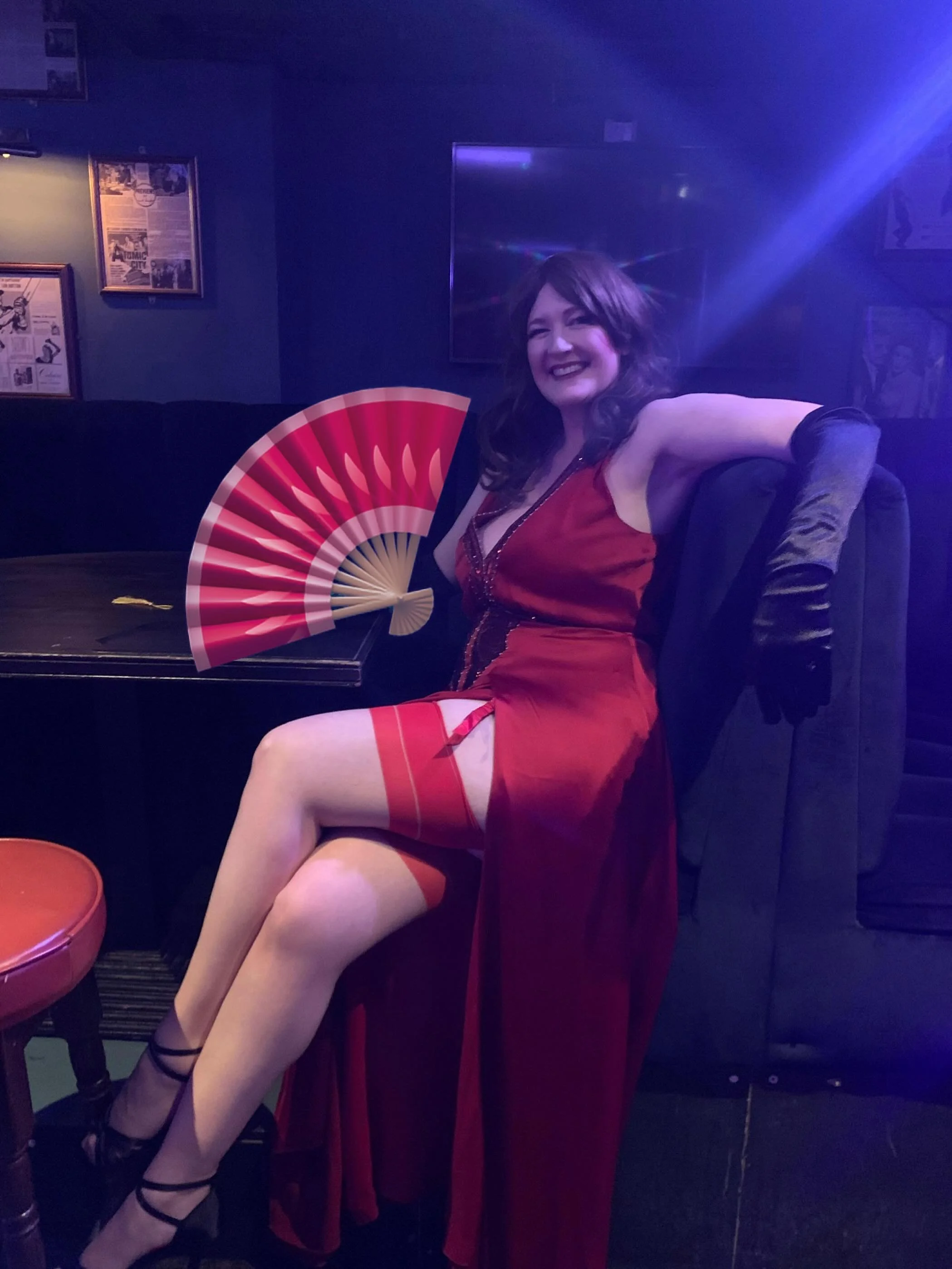This is one of my favourite pictures from @flowerhaus_burlesque Burlesque at Bedtime recently at the Brighton Fringe, courtesy of the brilliant @parsonago. But what is hiding behind the fan emoji? Come to The Bug Fundraiser Extravaganza by @_houseofa