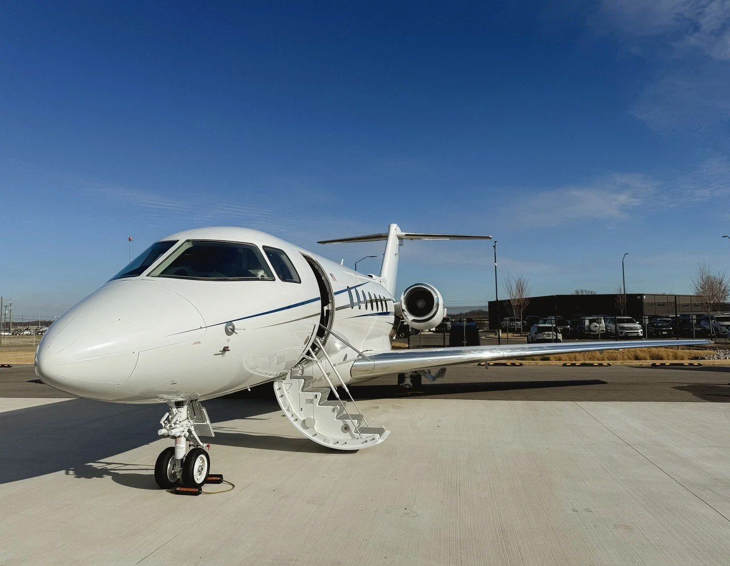 Wherever you&rsquo;re headed, travel on your terms. Step aboard the Hawker 4000 🛩️