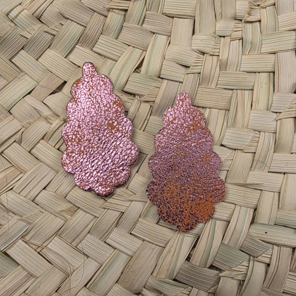 Gouttes en cuir dentelées ( ton rose moiré)