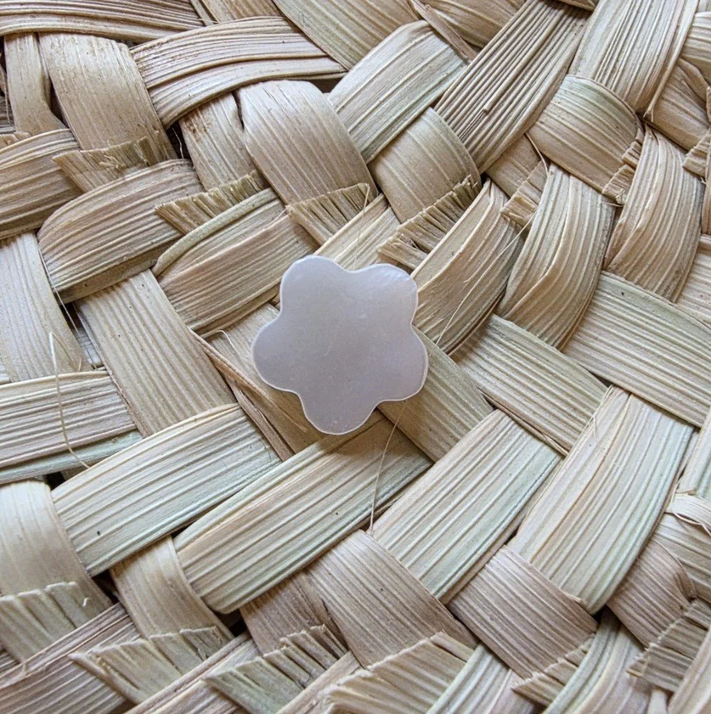 Perle en nacre forme fleur