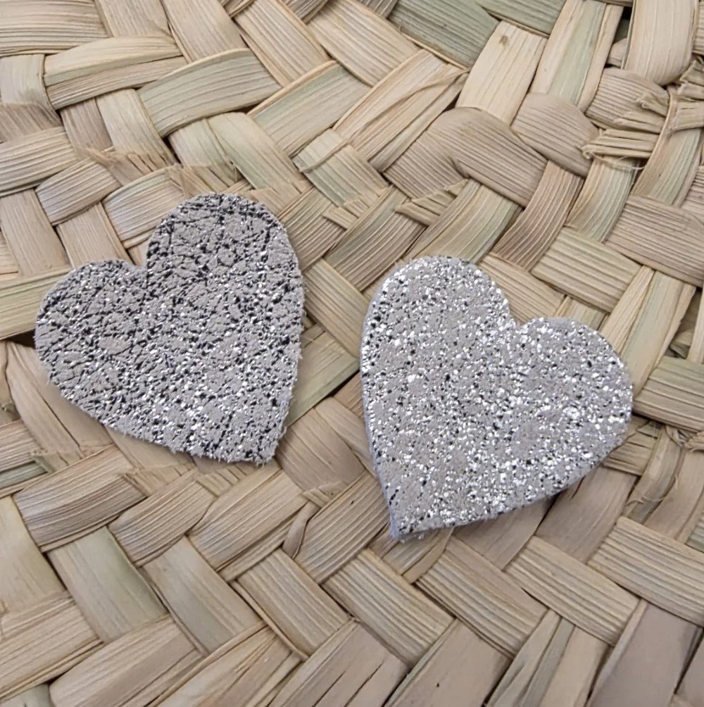 Coeur en cuir 25 mm ( argent)