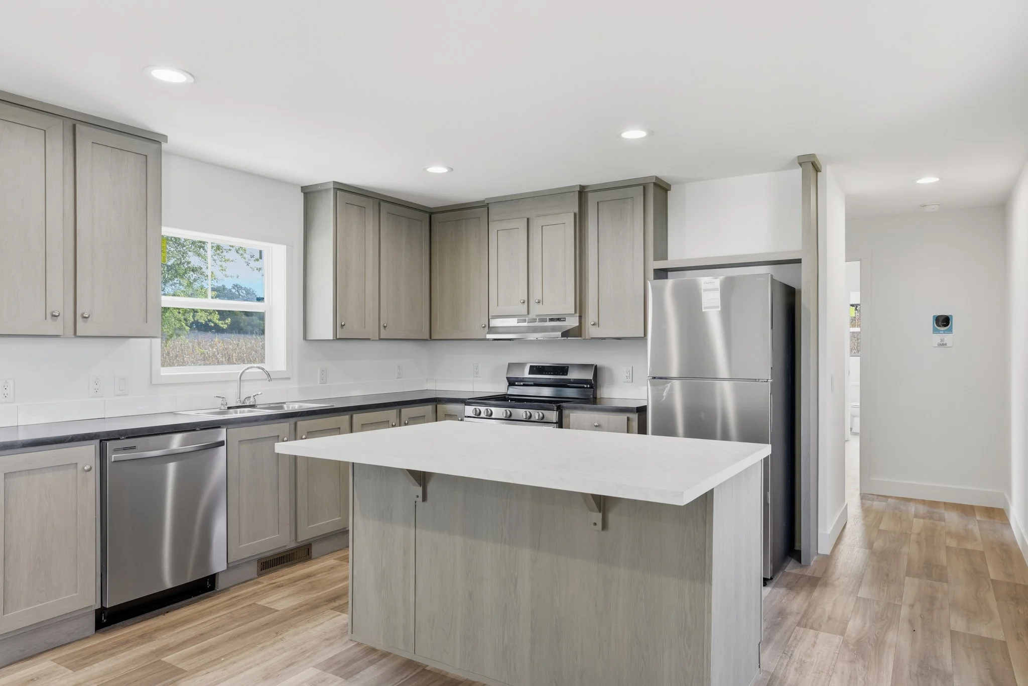 Hillcrest Coop: 378 Hillcrest Circle